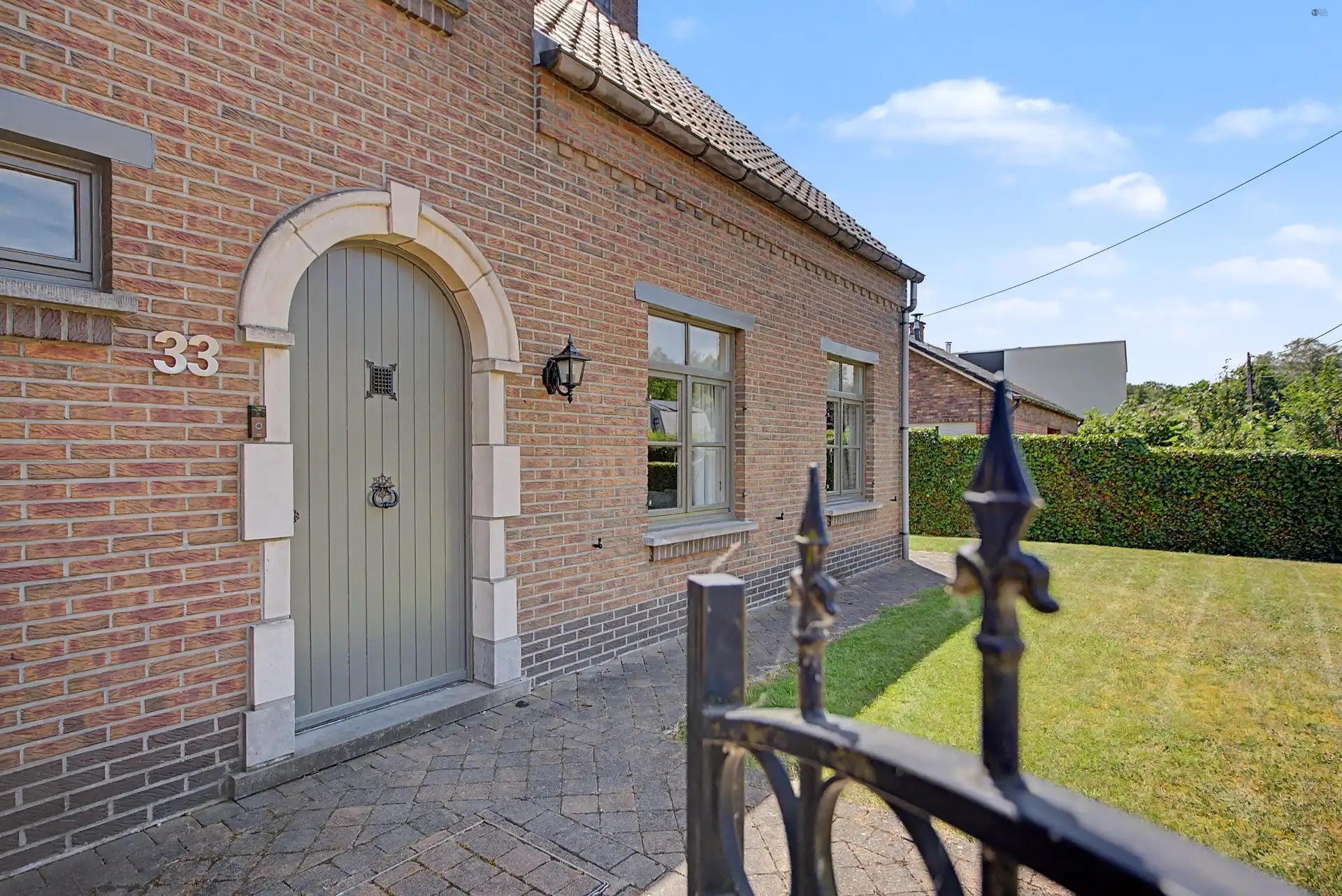 Instapklare Halfopen bebouwing in groene omgeving foto 4