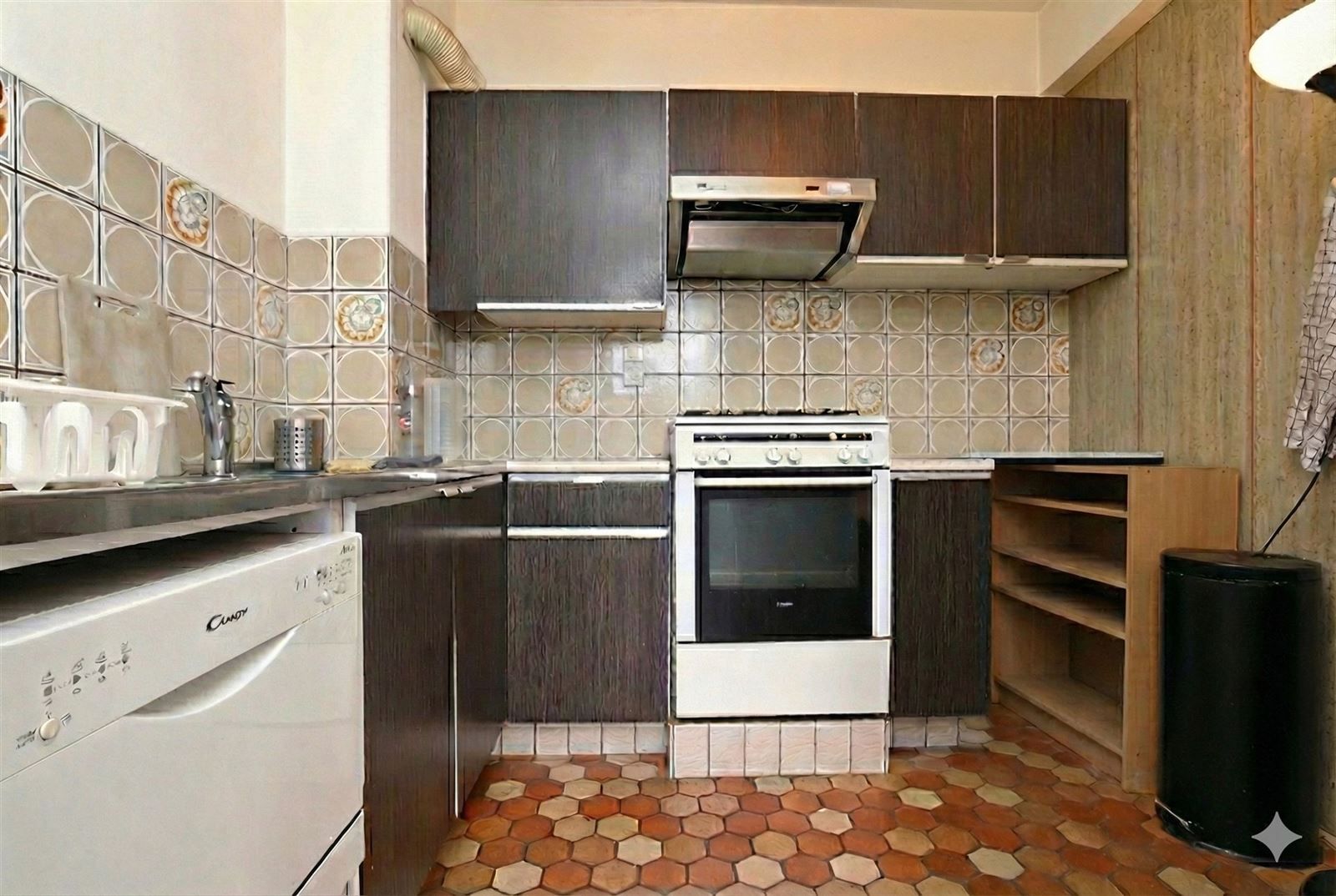 Appartement 4de verdieping ( met lift) met 2 slaapkamers, terras en garage foto 5