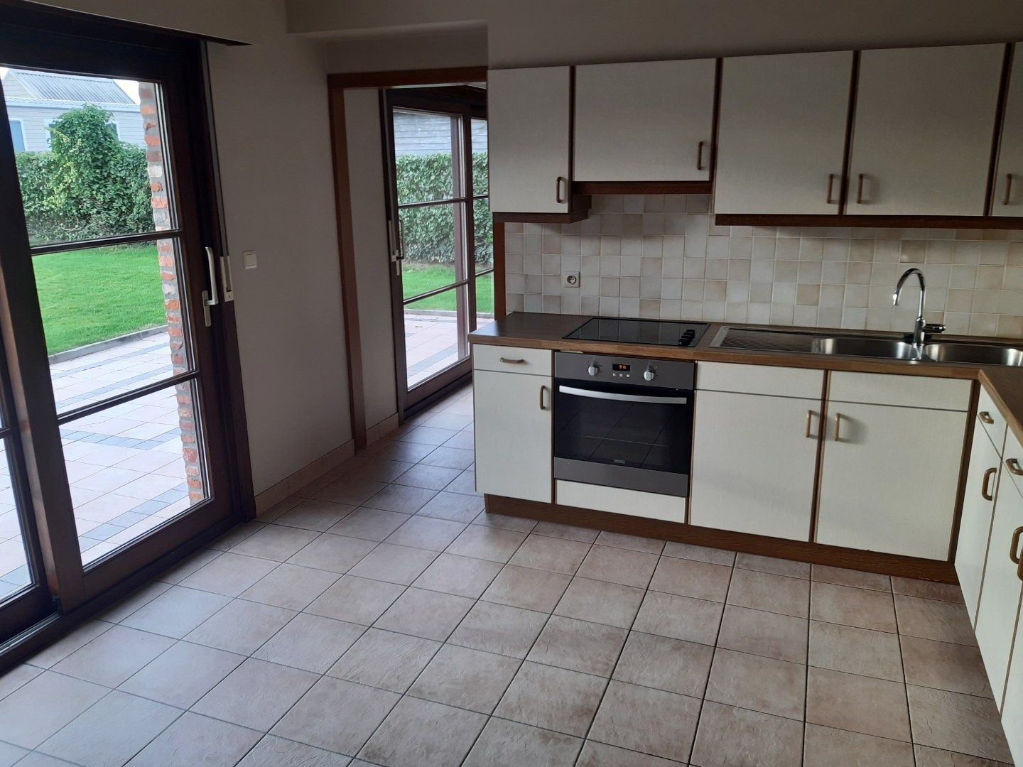 Tijdloze eigendom met tuin (Open Bebouwing). foto 10