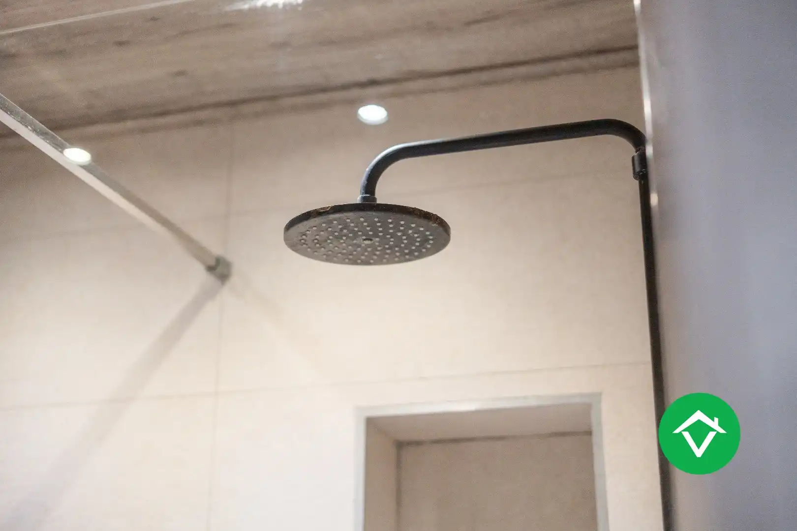 Functionele woning met drie slaapkamers, garage en ruime oprit te Ichtegem foto 17