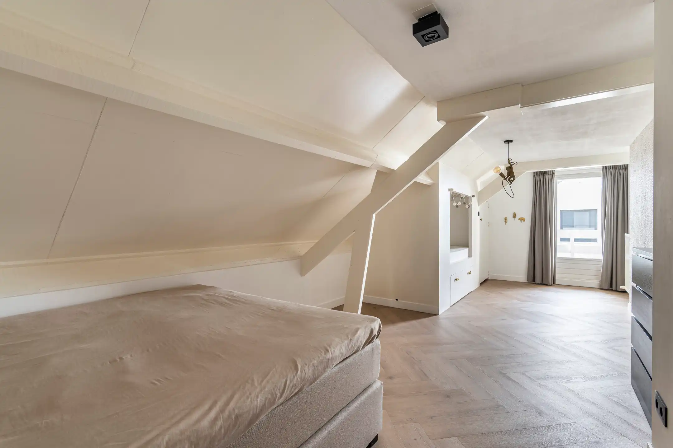 luxe afgewerkte vrijstaande woning op 842 m² in Poppel. foto 18