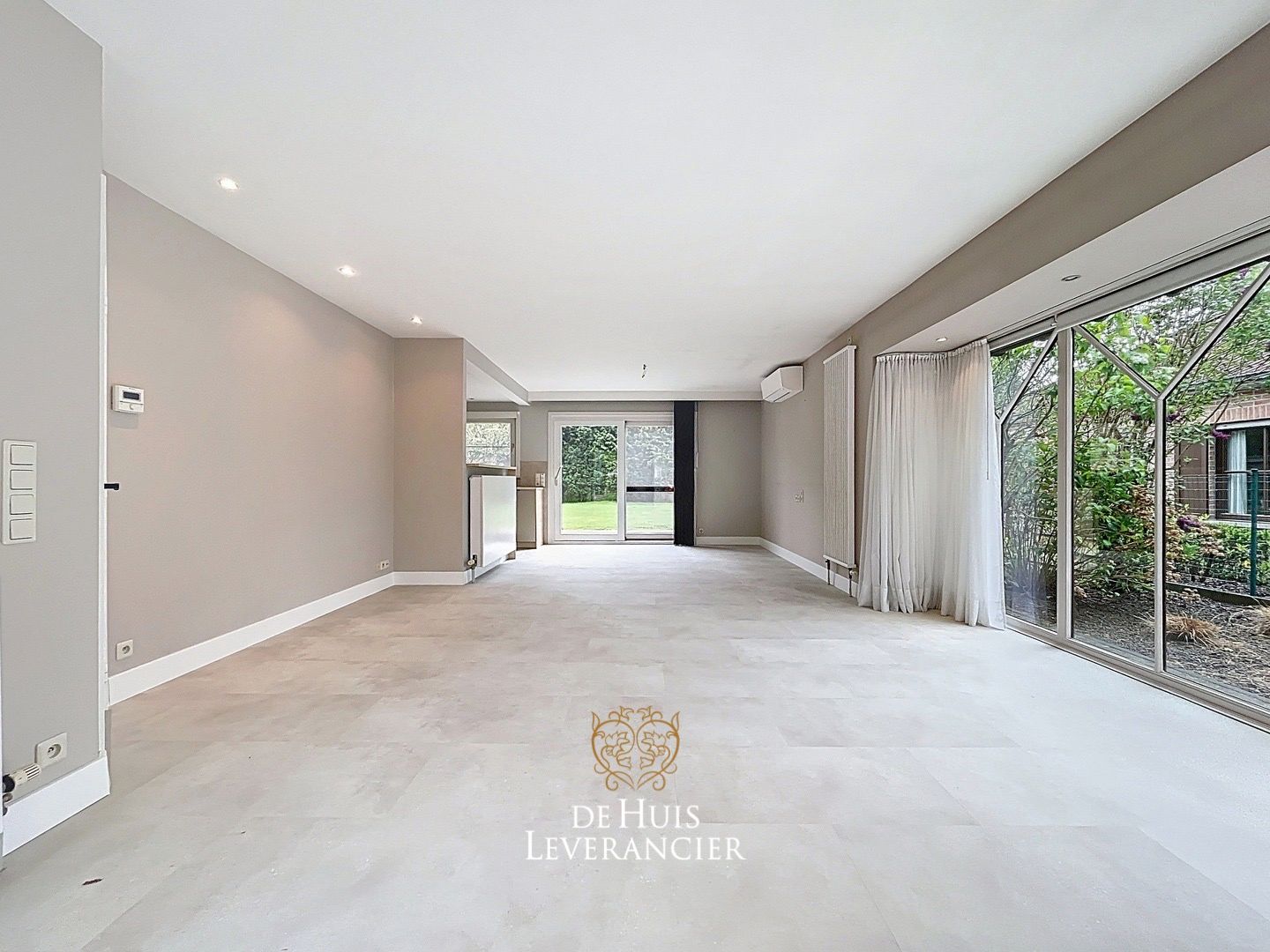 Instapklare, gerenoveerde villa in het hart van Kontich waar rust en comfort gegarandeerd worden foto 7