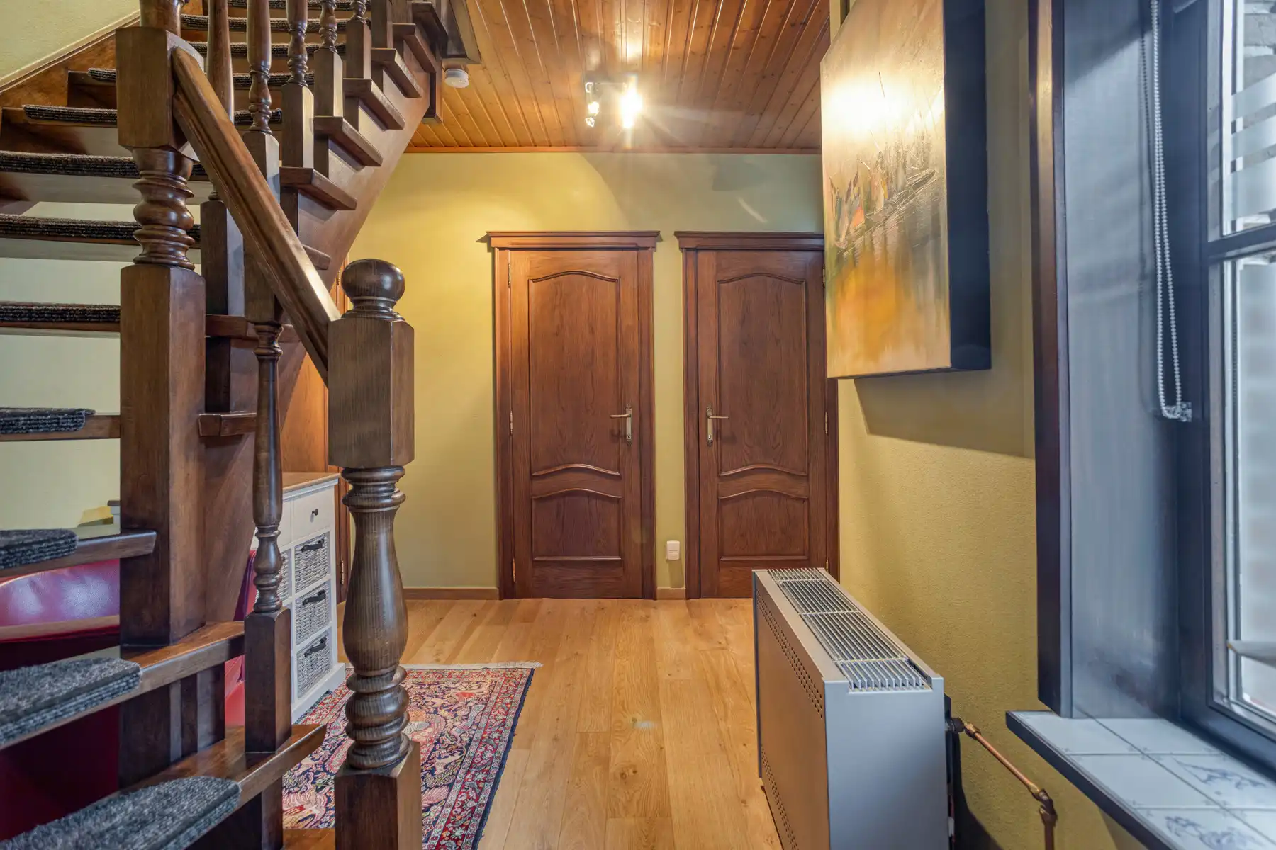 Halfopen met grote slaapkamers en zuidgerichte tuin foto 3