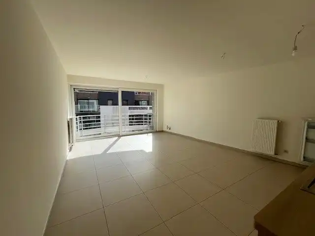 Zeer recent 2 slaapkamer appartement met open zicht /79 m2groot foto 4