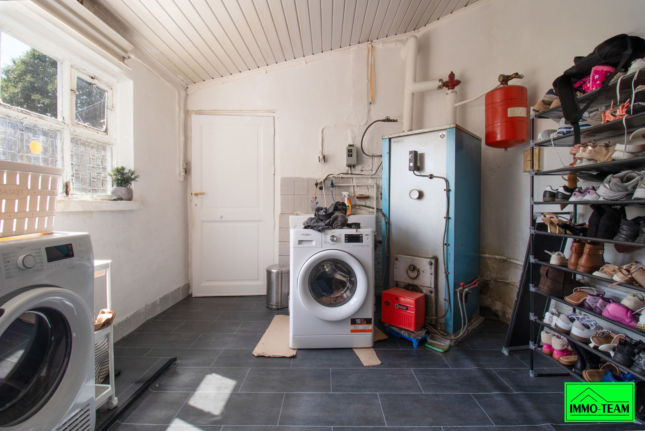 Charmante 3-gevelwoning nabij centrum Roosdaal foto 13