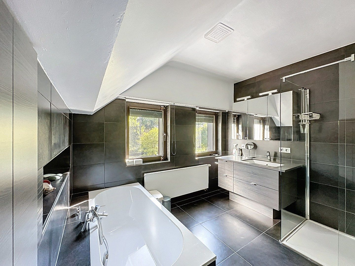 IN OPTIE! Instapklare woning in het groene Keerbergen foto 16