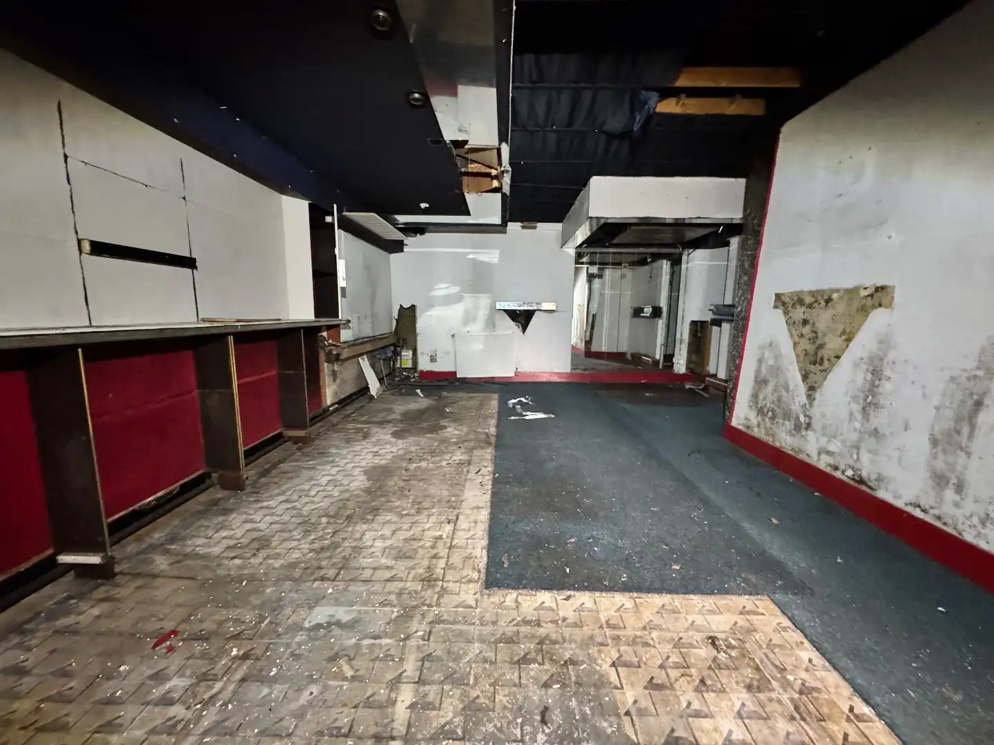 Te renoveren handelshuis te Eernegem foto 18