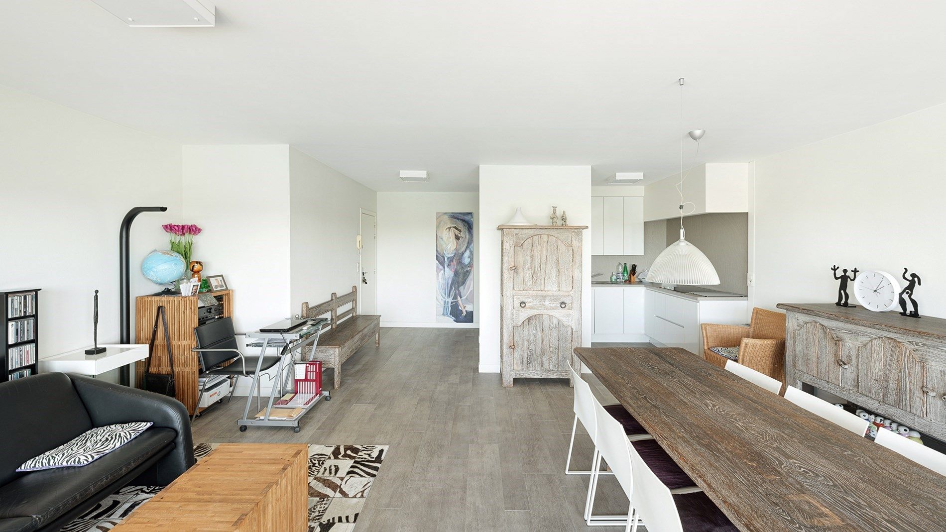 Ruim, gerenoveerd appartement met 3 slaapkamers foto 6