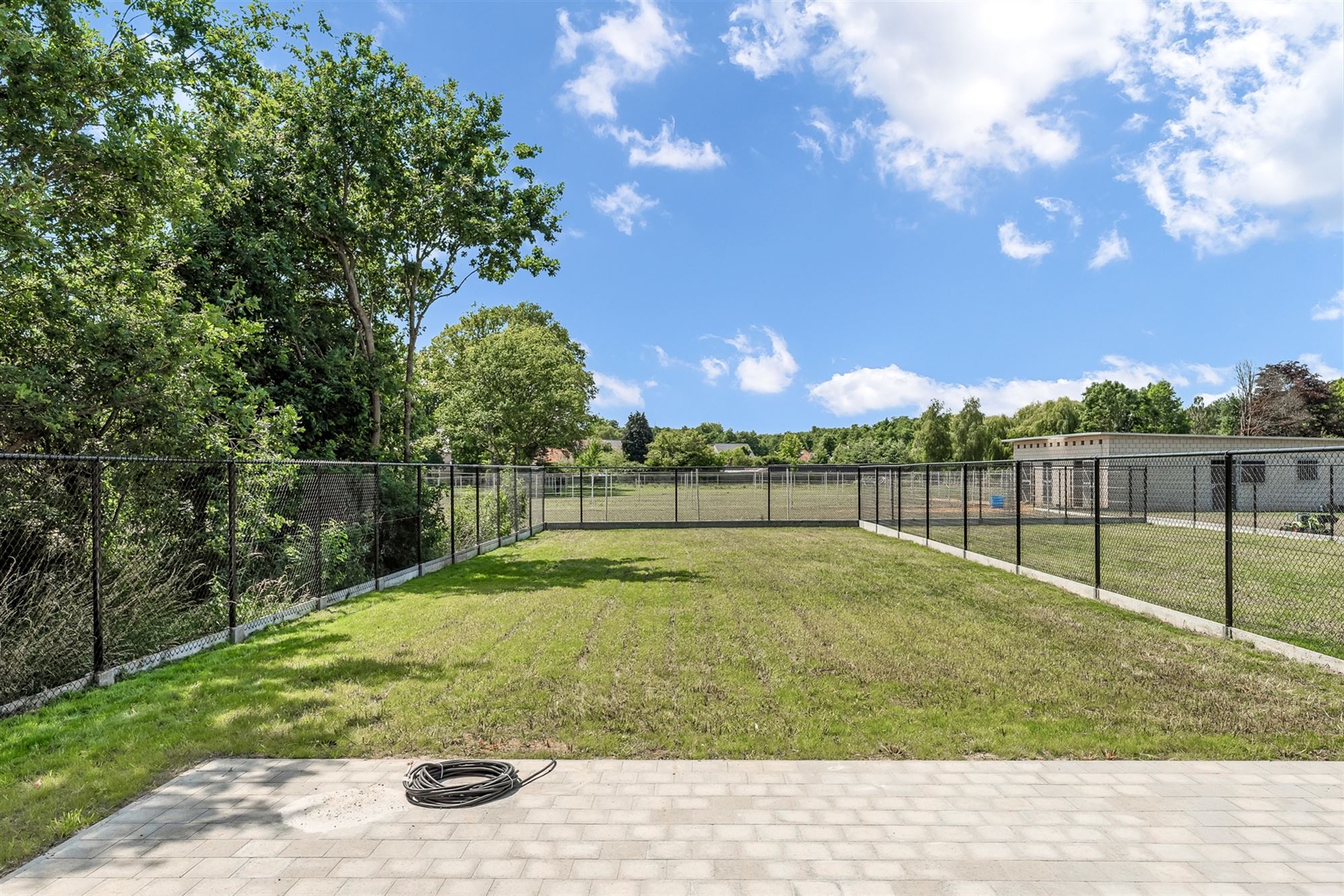 NIEUWBOUWWONING OP UITERST RUSTIGE DOCH CENTRAAL GELEGEN PERCEEL VAN CIRCA 500M² TE BEVERLO foto 16