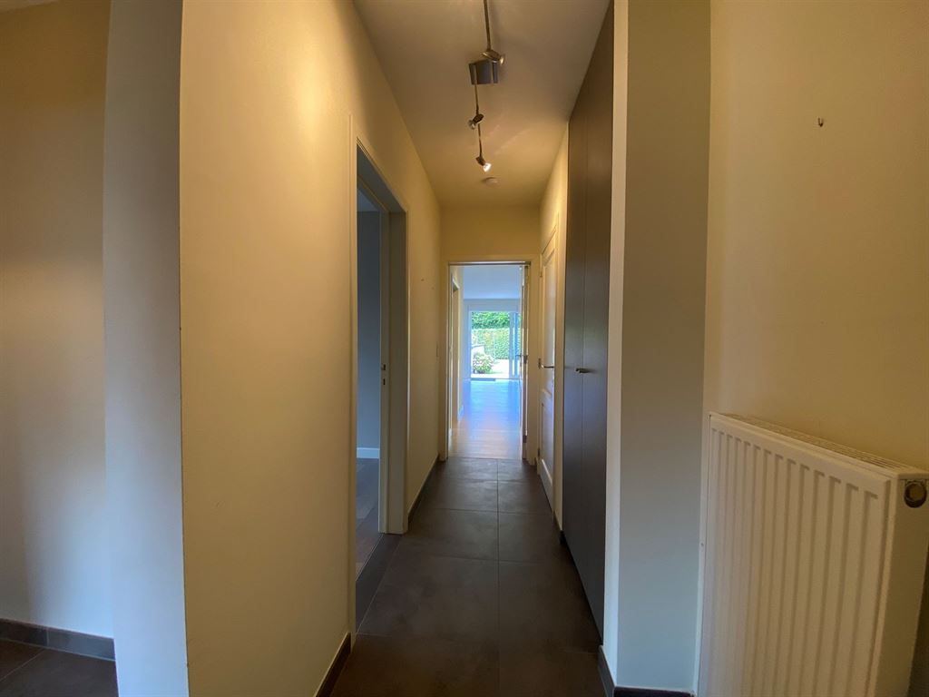 Gelijkvloers appartement met garagestaanplaats foto 4