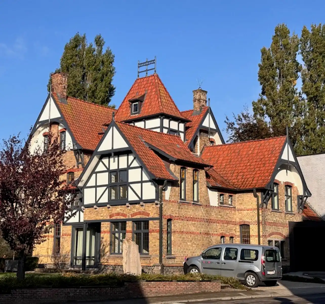 Karaktervol, volledig instapklaar appartement foto 2