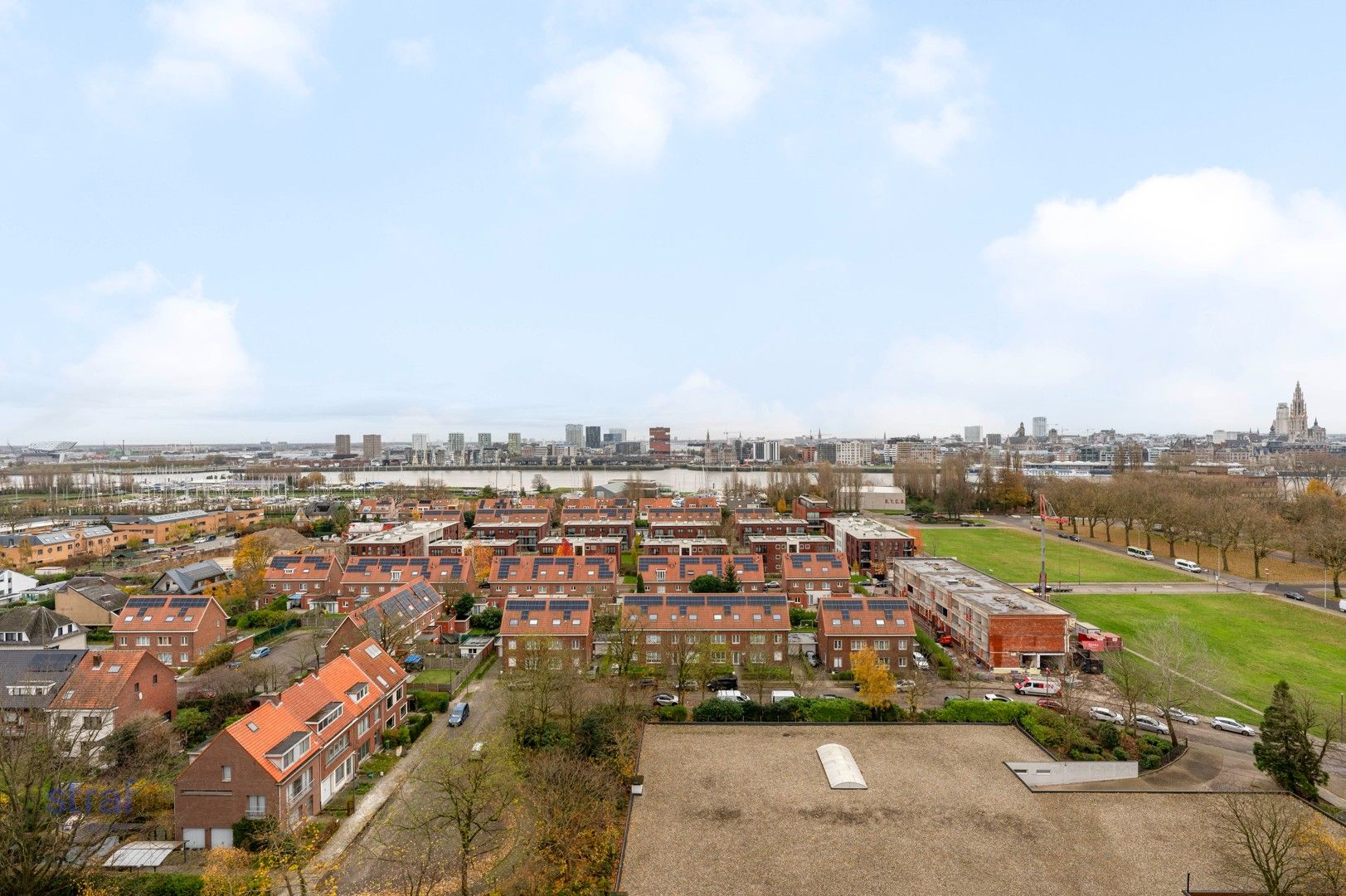 2-slaapkamer appartement met prachtig uitzicht op de stad foto 7