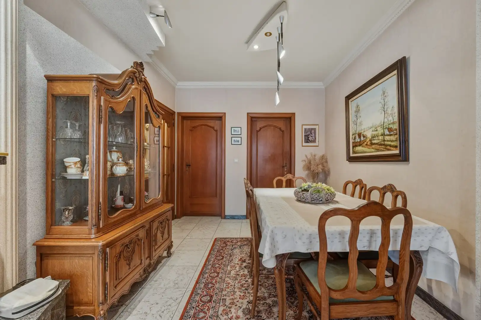 Op te frissen halfopen bebouwing op de Tiense stadsrand foto 10