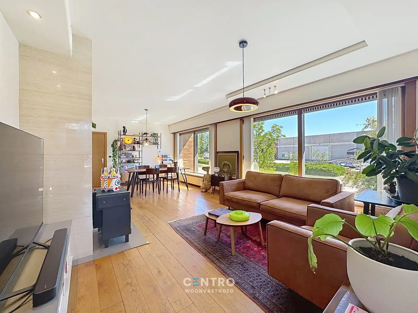 KARAKTERVOLLE woning mét charme en veel opbergruimte! foto 2