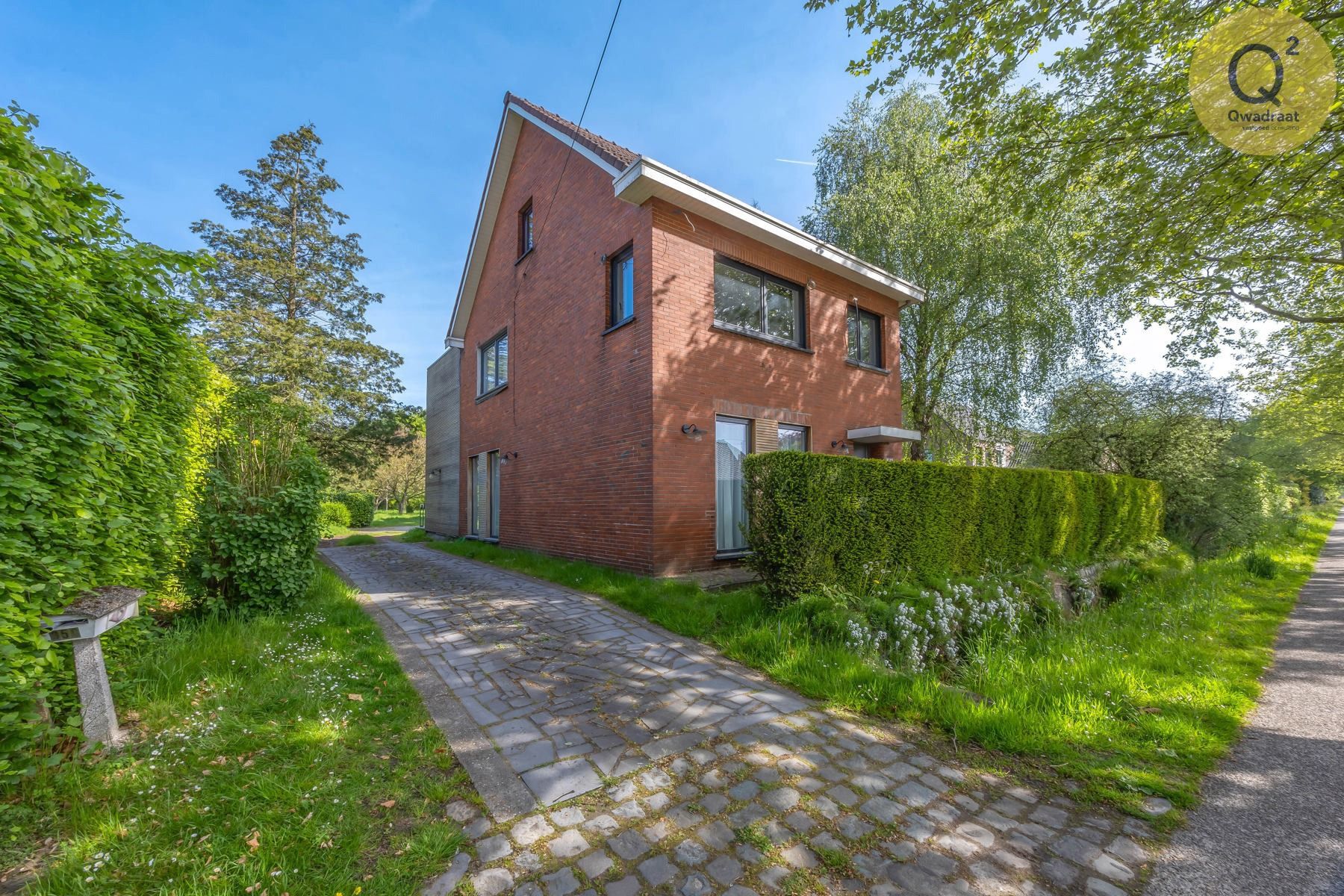 Ruime vernieuwde woning met 4 slpks en grote tuin foto 35