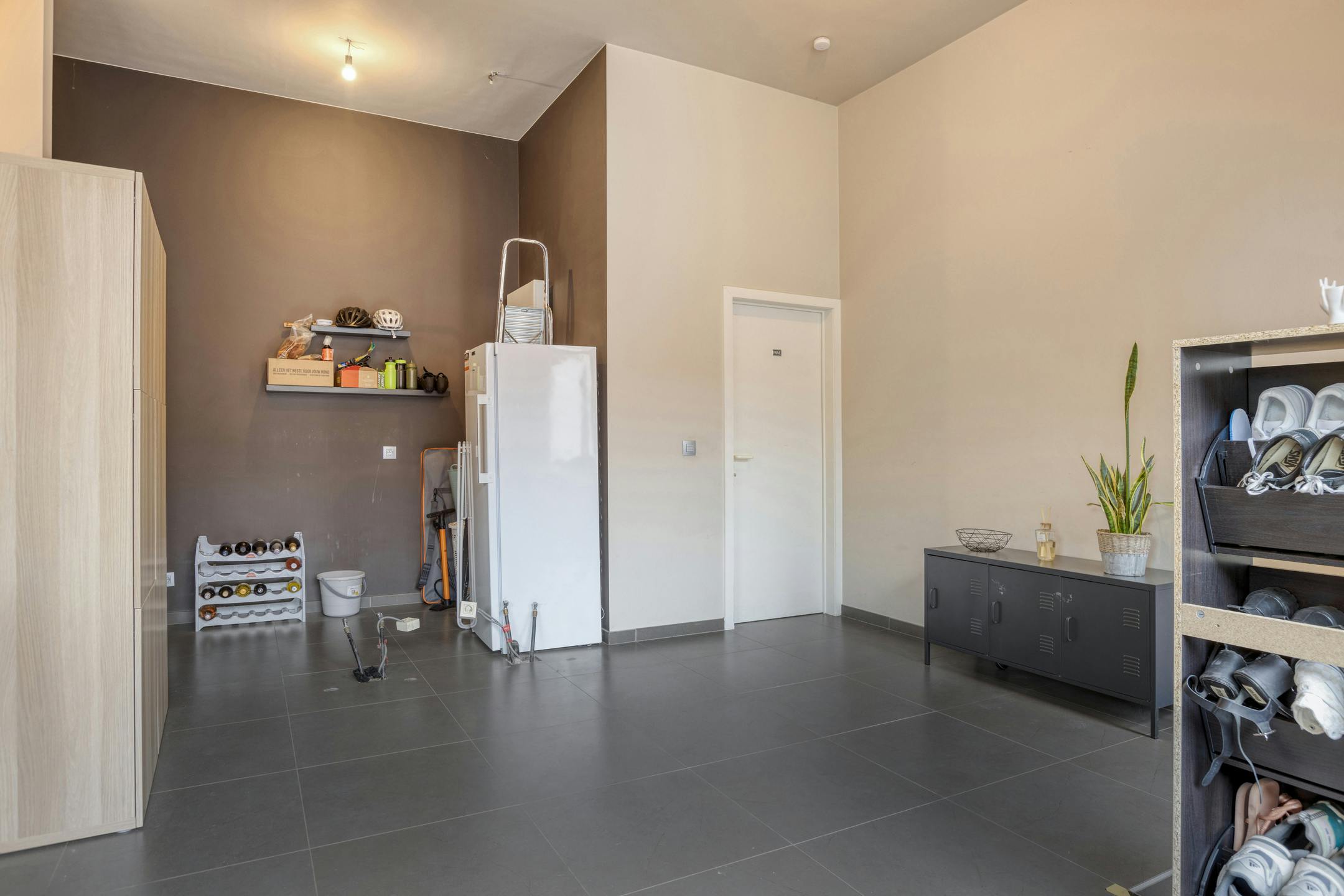 Unieke combinatie van wonen & werken -Huis met handelsruimte foto 2