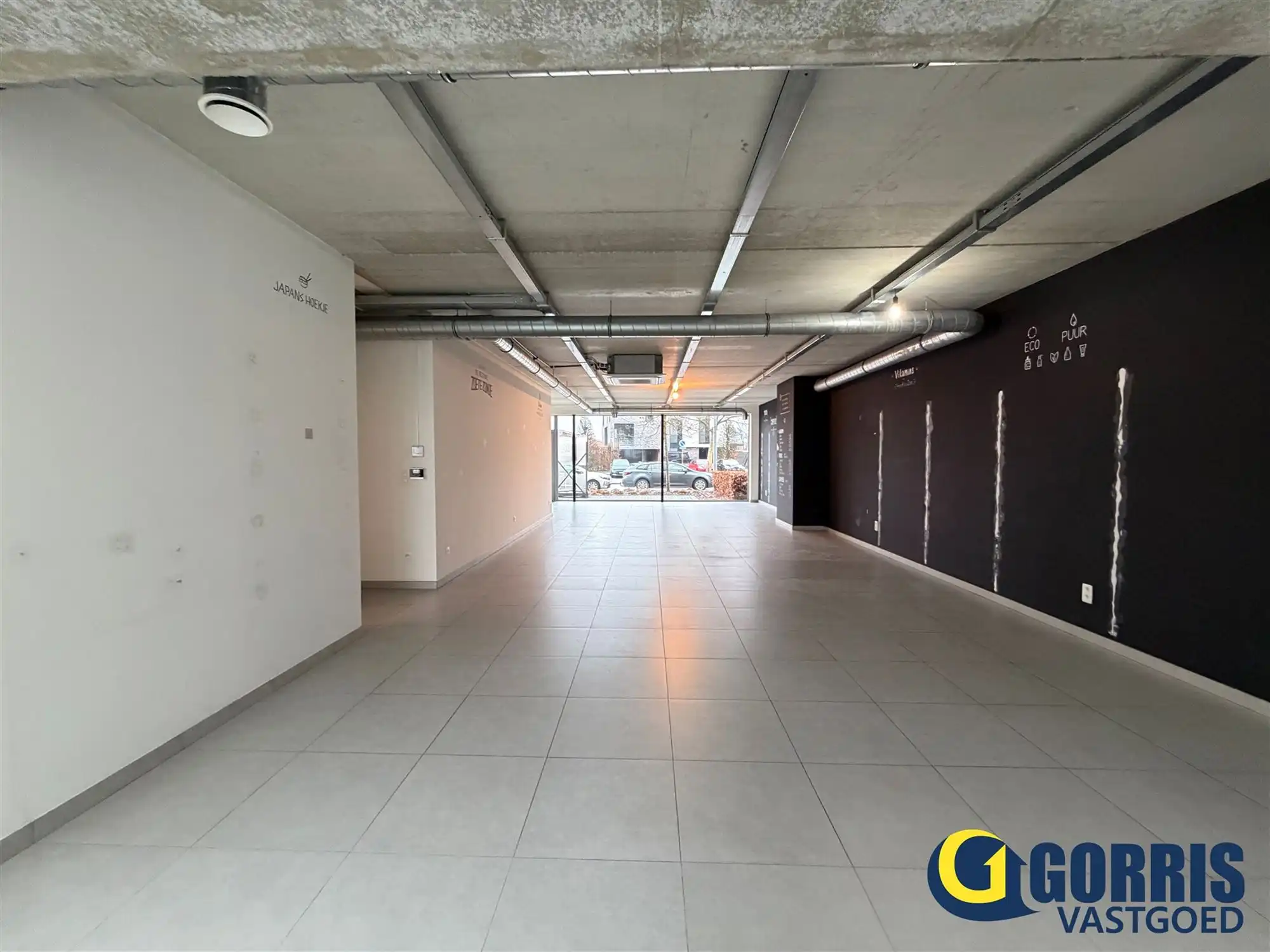 Ruim handelspand in hartje Heist-op-den-Berg foto 5