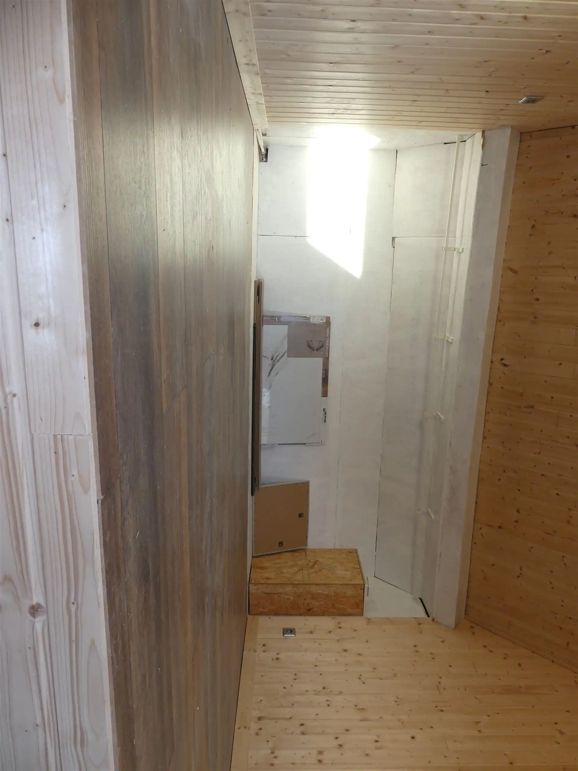 Gerenoveerde woning met garage en tuin! foto 10