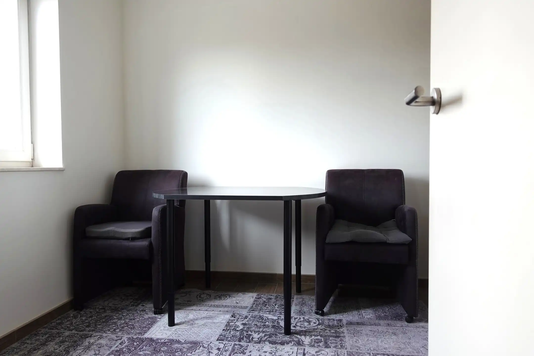 Recente woning met 3 slpks, garage en tuin van 357 m². foto 10