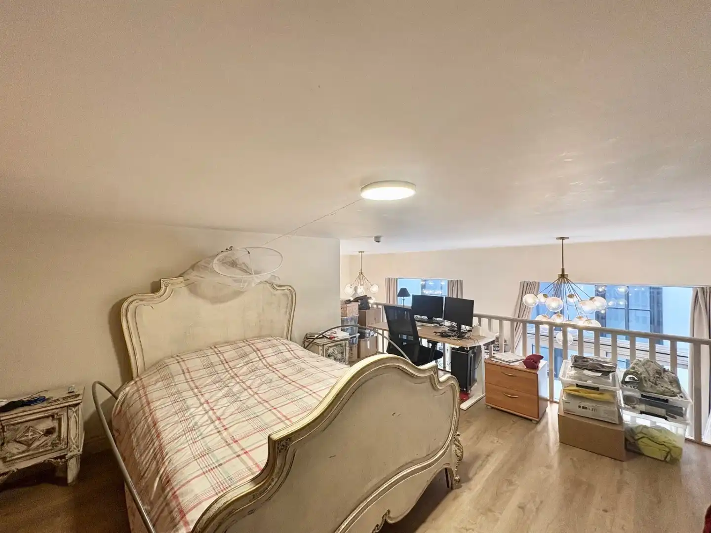 Sfeervol en ruim gelijkvloers 2-slaapkamerappartement met mezzanine foto 4