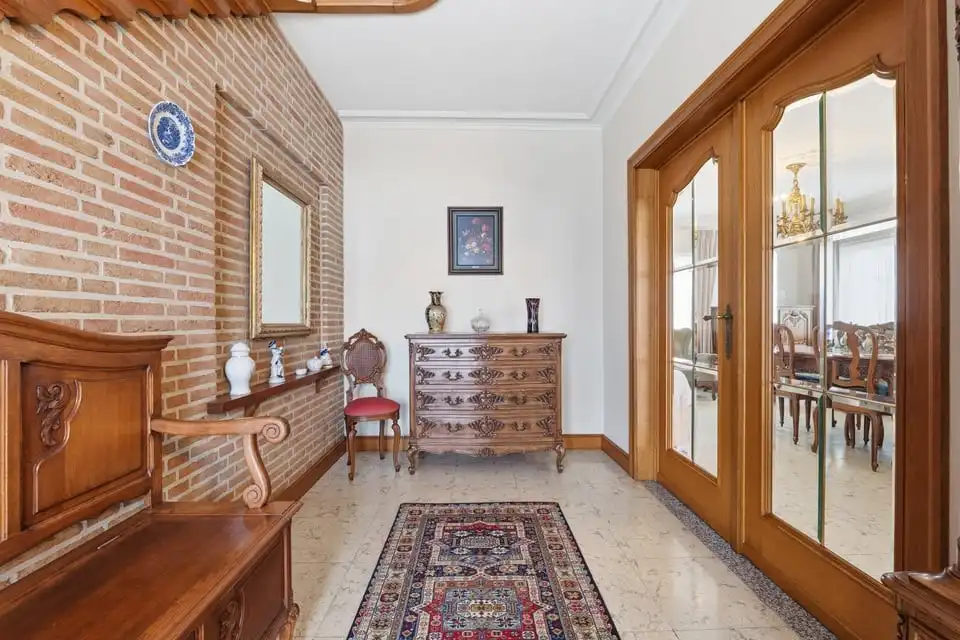 KNUSSE GEZINSWONING MET 4 SLKS EN EEN GARAGE IN BOEKHOUT foto 6