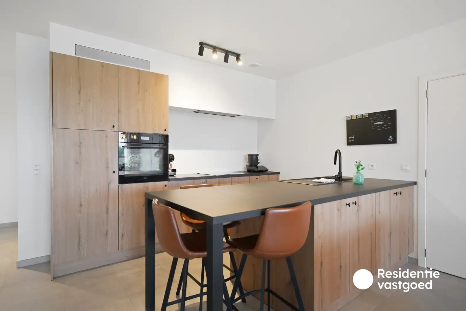Energiezuinig 2-slaapkamerappartement met terras en dubbele staanplaats foto 4