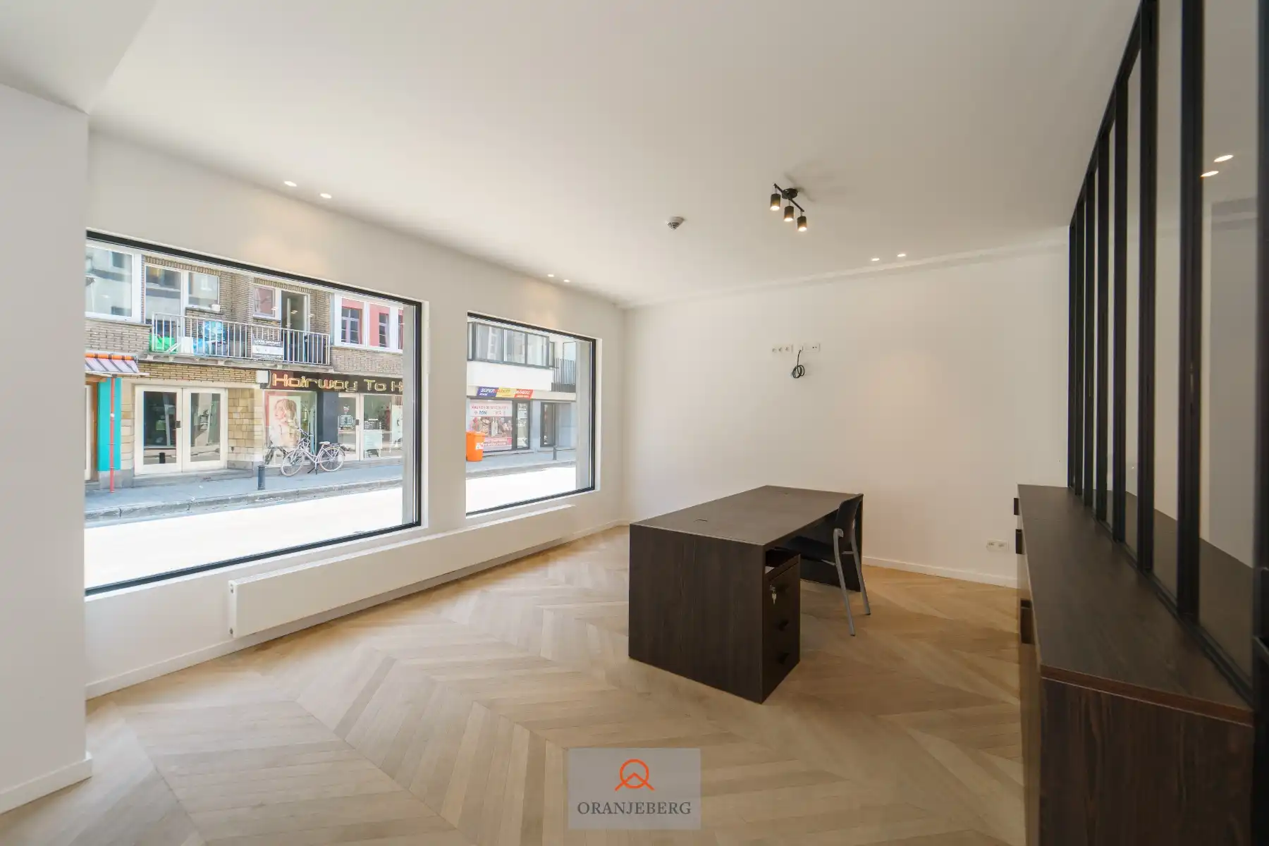 Prachtig handelsgelijkvloers in centrum Gent foto 13