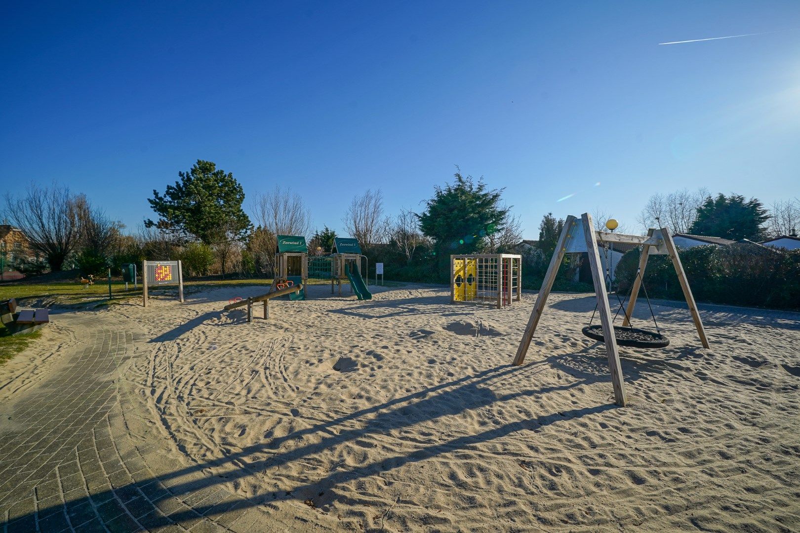 Instapklare vakantiewoning met zonnige tuin en 2 slaapkamers foto 16