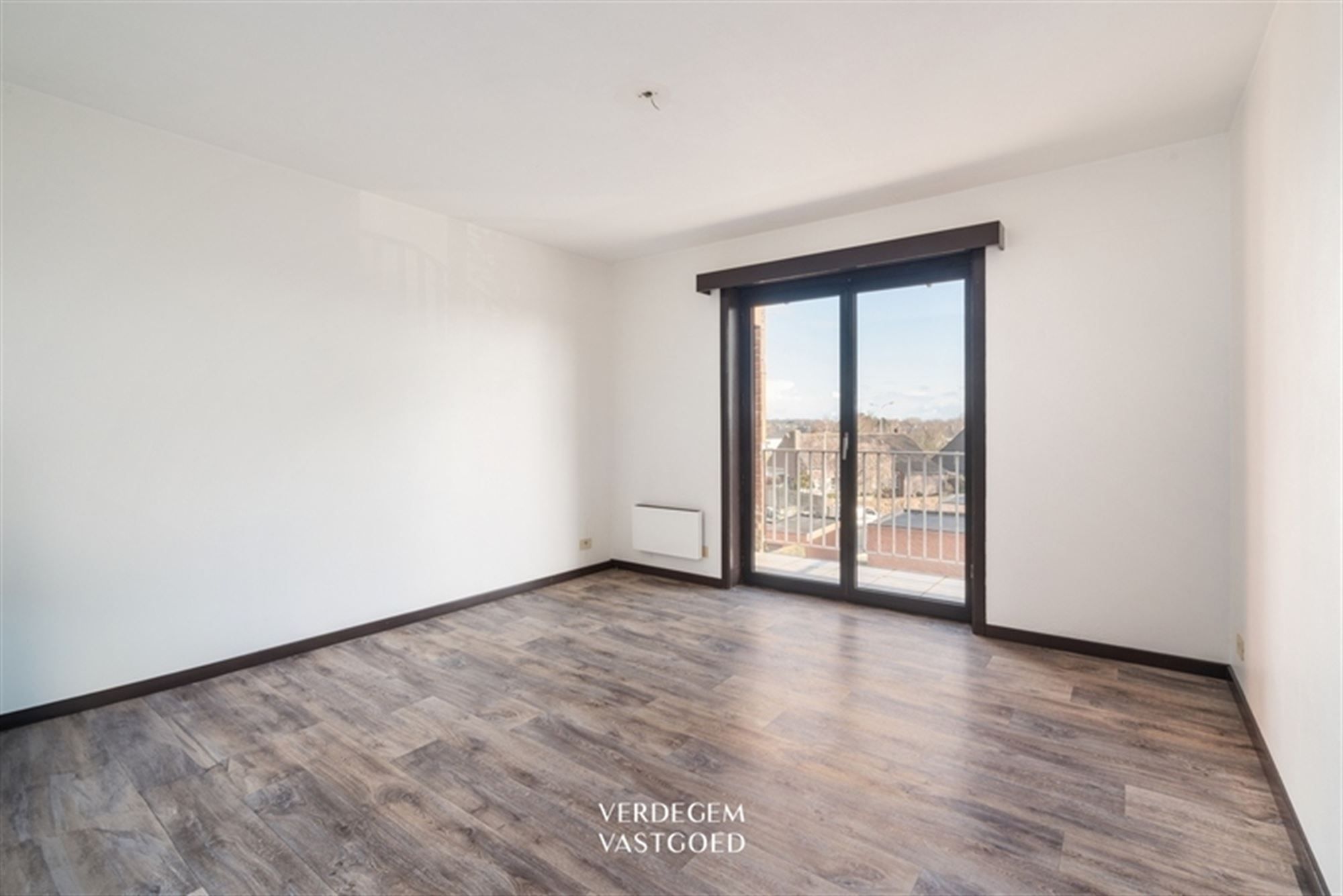 Appartement met 3 slaapkamers, terras, grote zolder en garage foto 7