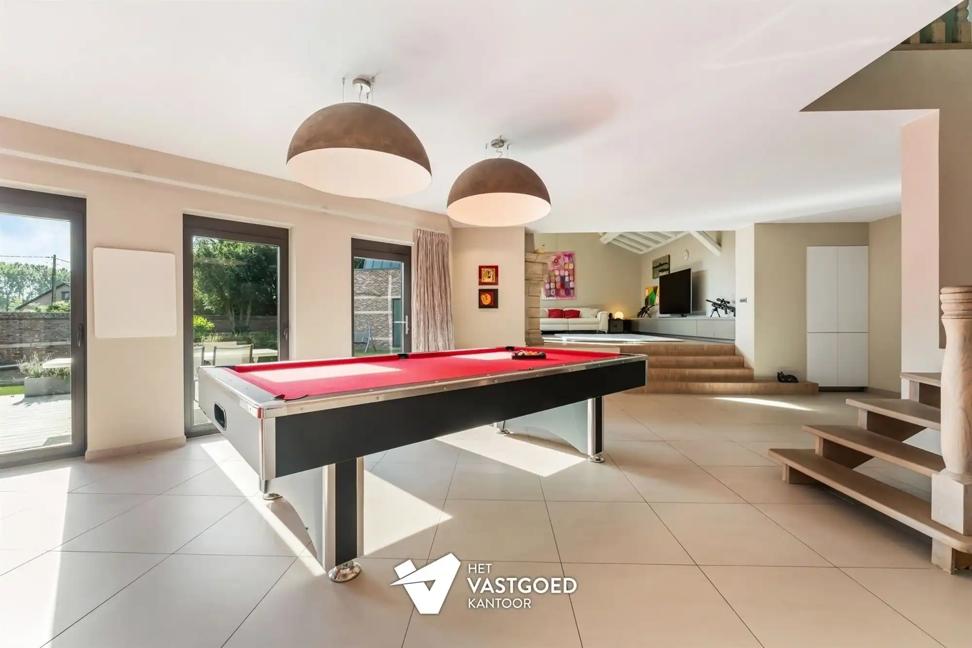 PRACHTIGE AUTHENTIEKE VILLA (585M²) MET BINNENZWEMBAD EN ZWEMVIJVER OP EEN PERCEEL VAN 48A75 TE KERMT foto 15