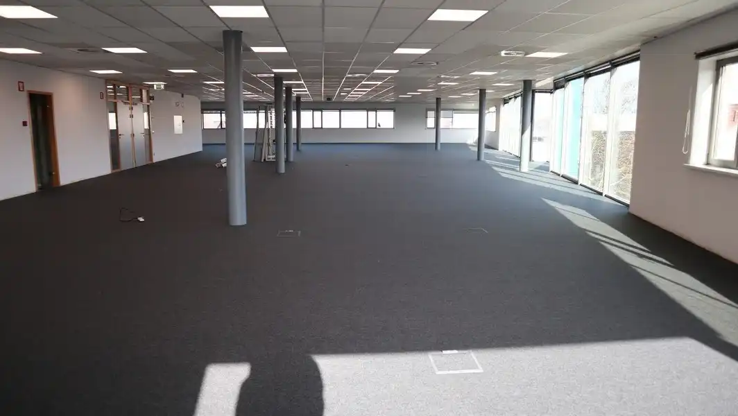 Strategisch gelegen eigentijdse kantoren te huur in Merelbeke-Melle foto 18