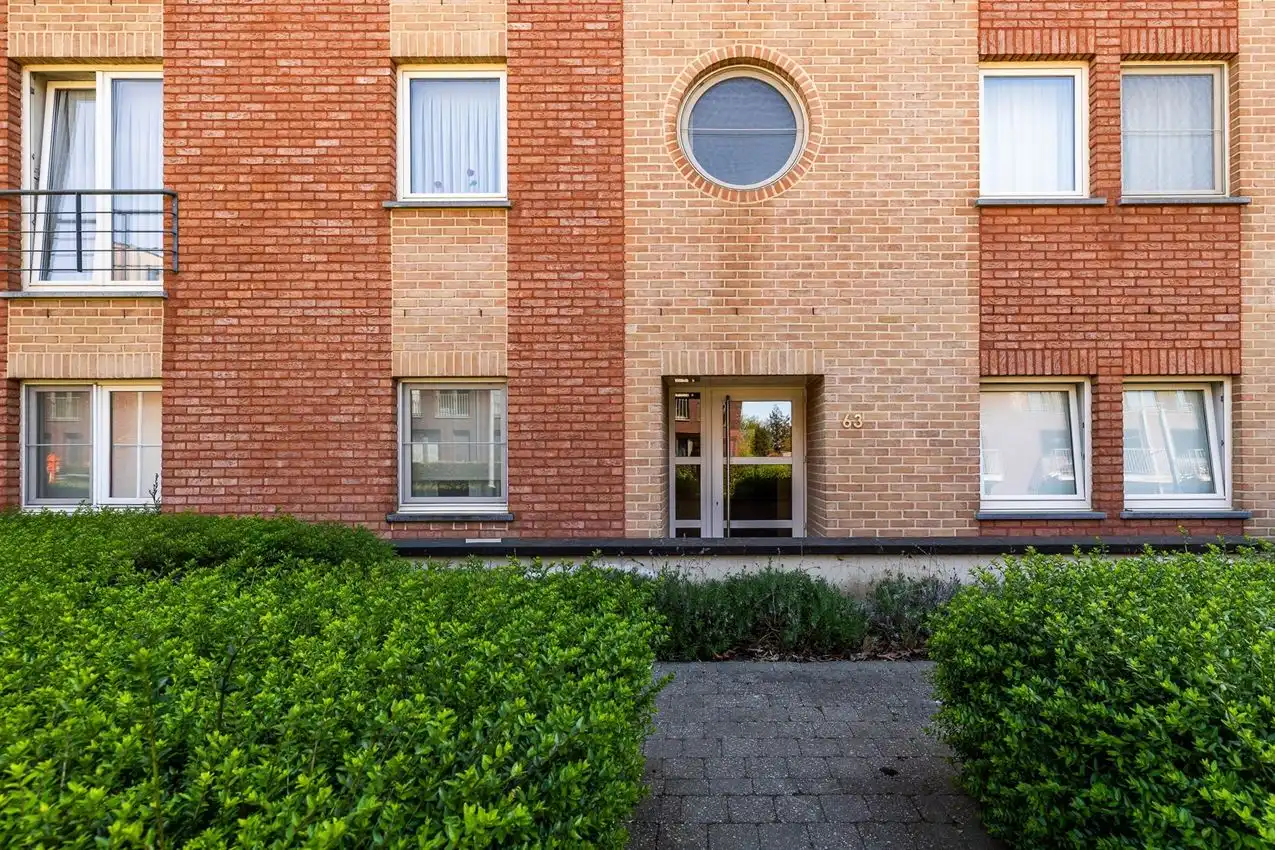 Duplex met twee slaapkamers en autostaanplaats op rustige locatie foto 23