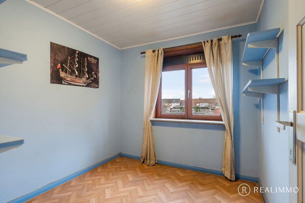 Gezinswoning met potentieel en zonnige tuin in de rustige Arendswijk foto 8