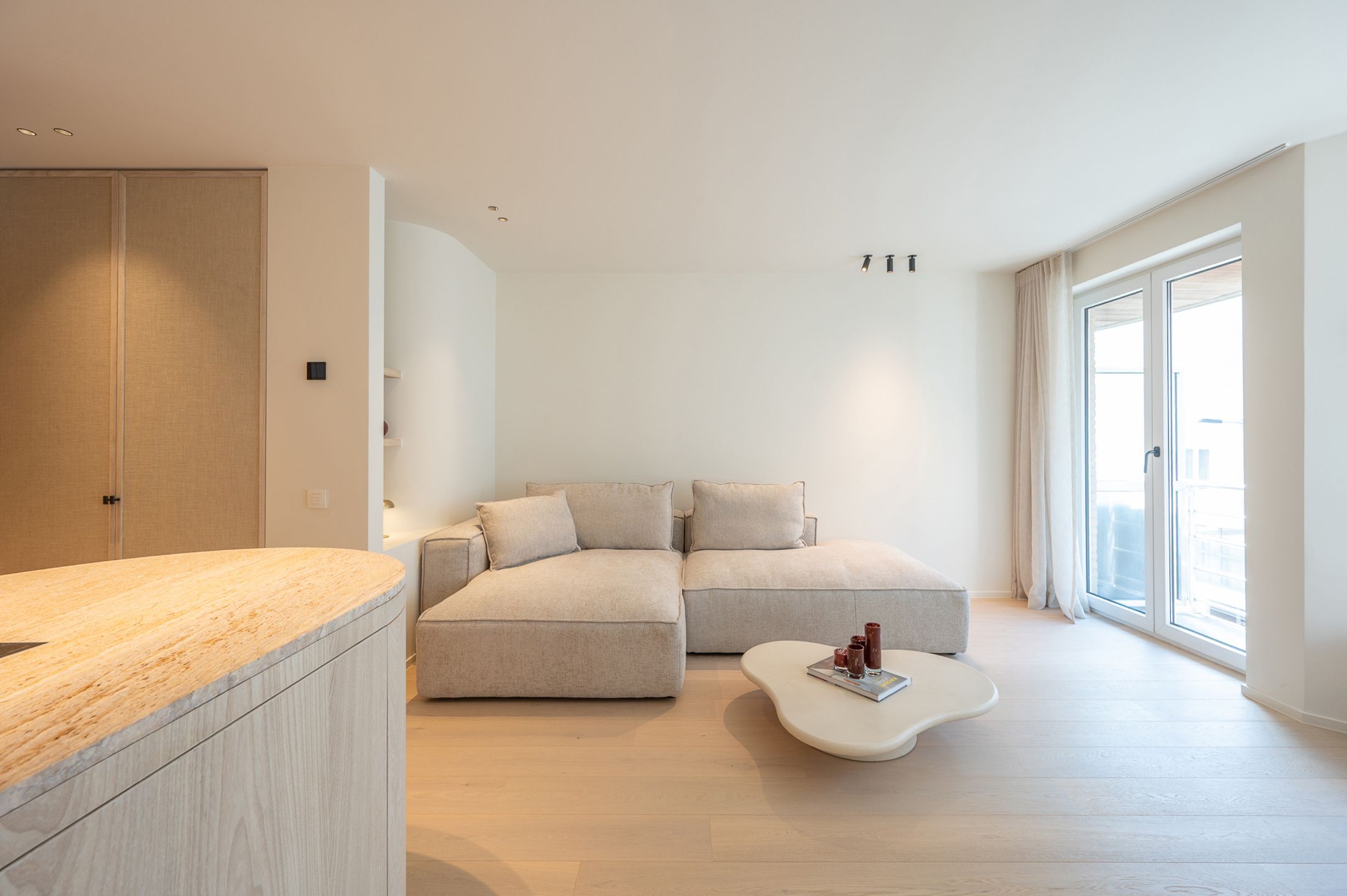 Stijlvol gerenoveerd appartement in het hart van het Zoute.. foto 13