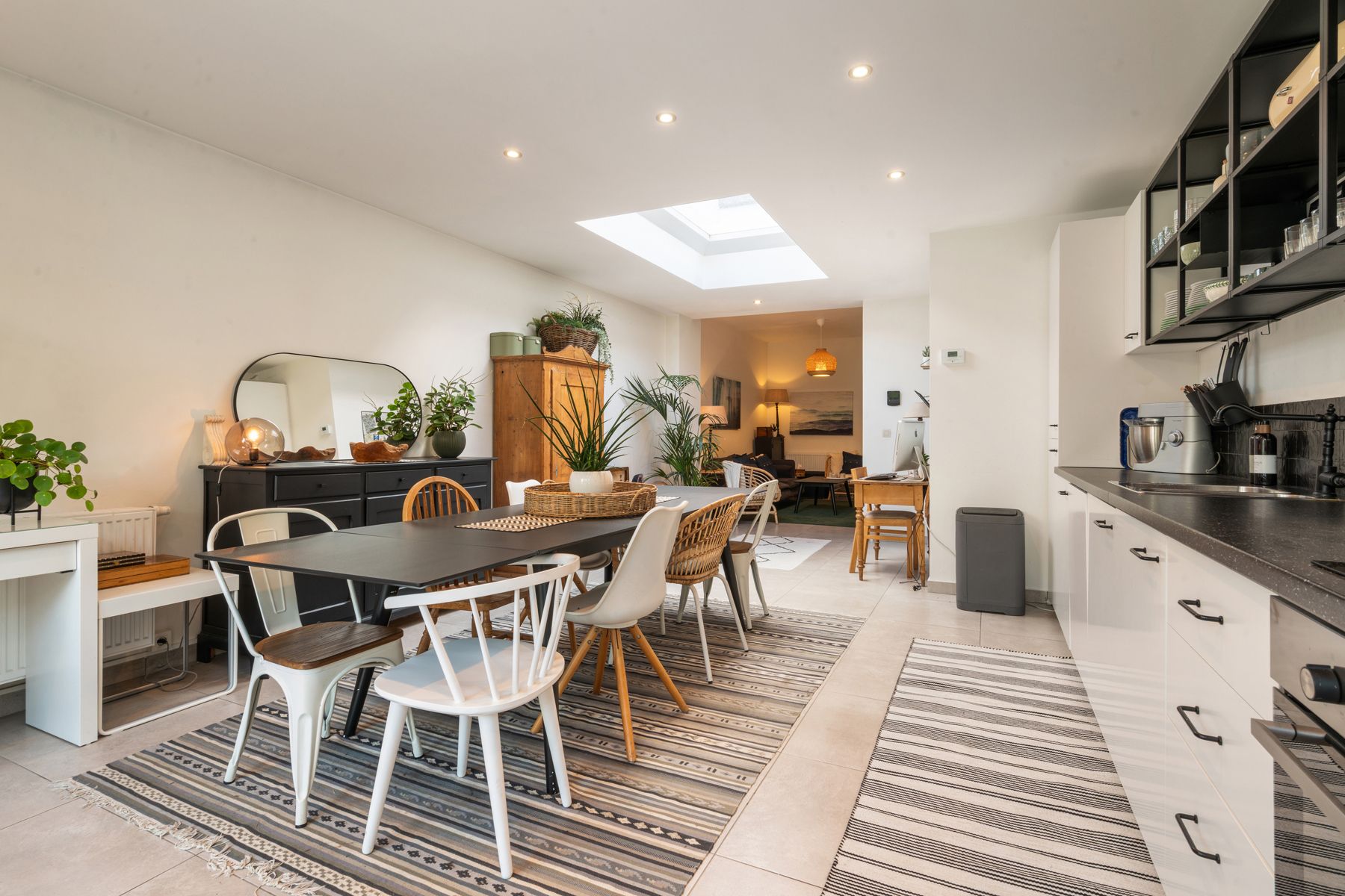 Volledig gerenoveerde rijwoning met stadstuin in Aalst foto 11