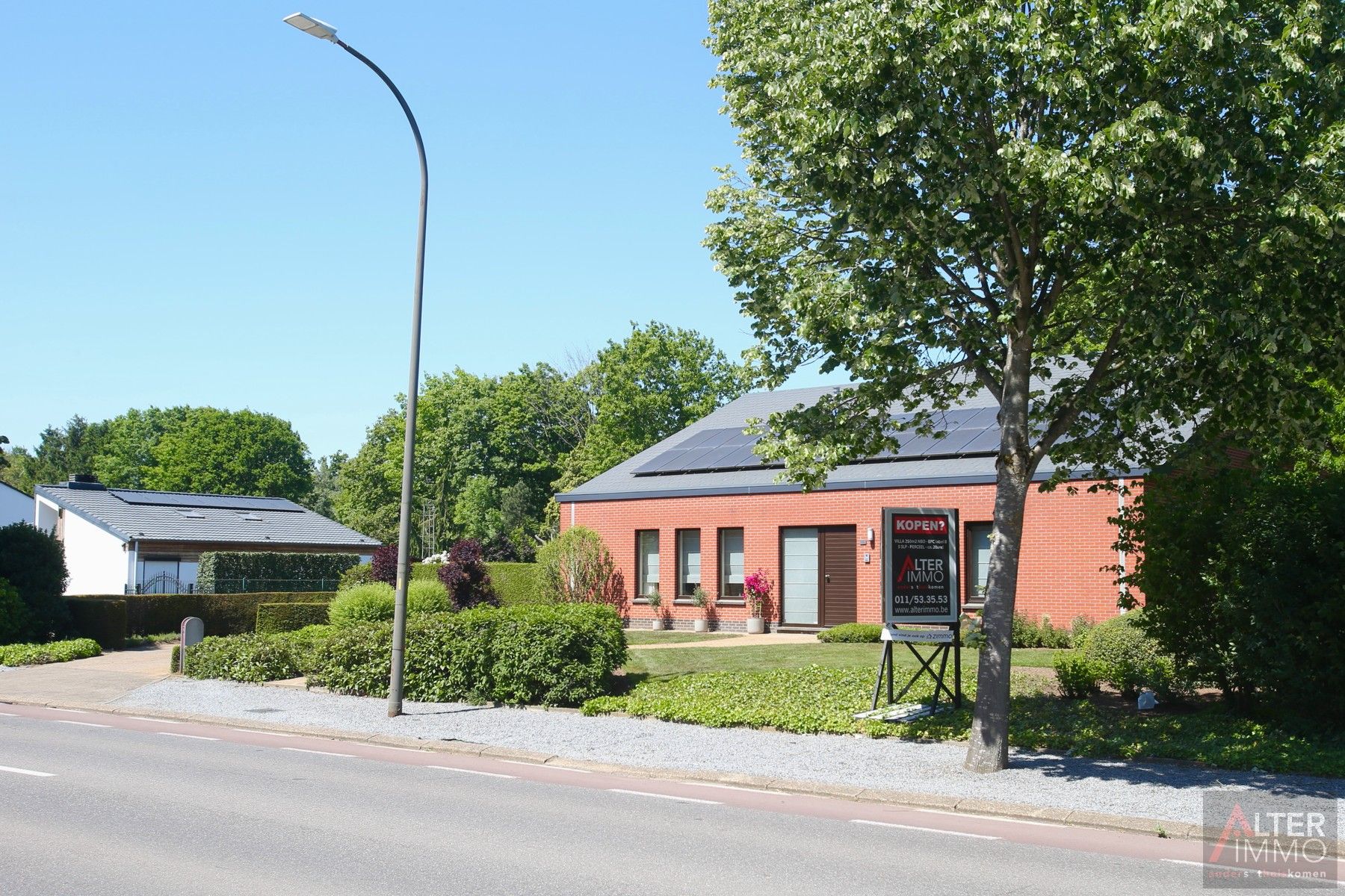 Uitzonderlijke woning op een uitstekende locatie. Top onderhouden,  4/5 slaapkamers op een extra breed (41,5m) perceel van ca. 20 are vlakbij Zolder centrum - prachtige tuin! foto 36