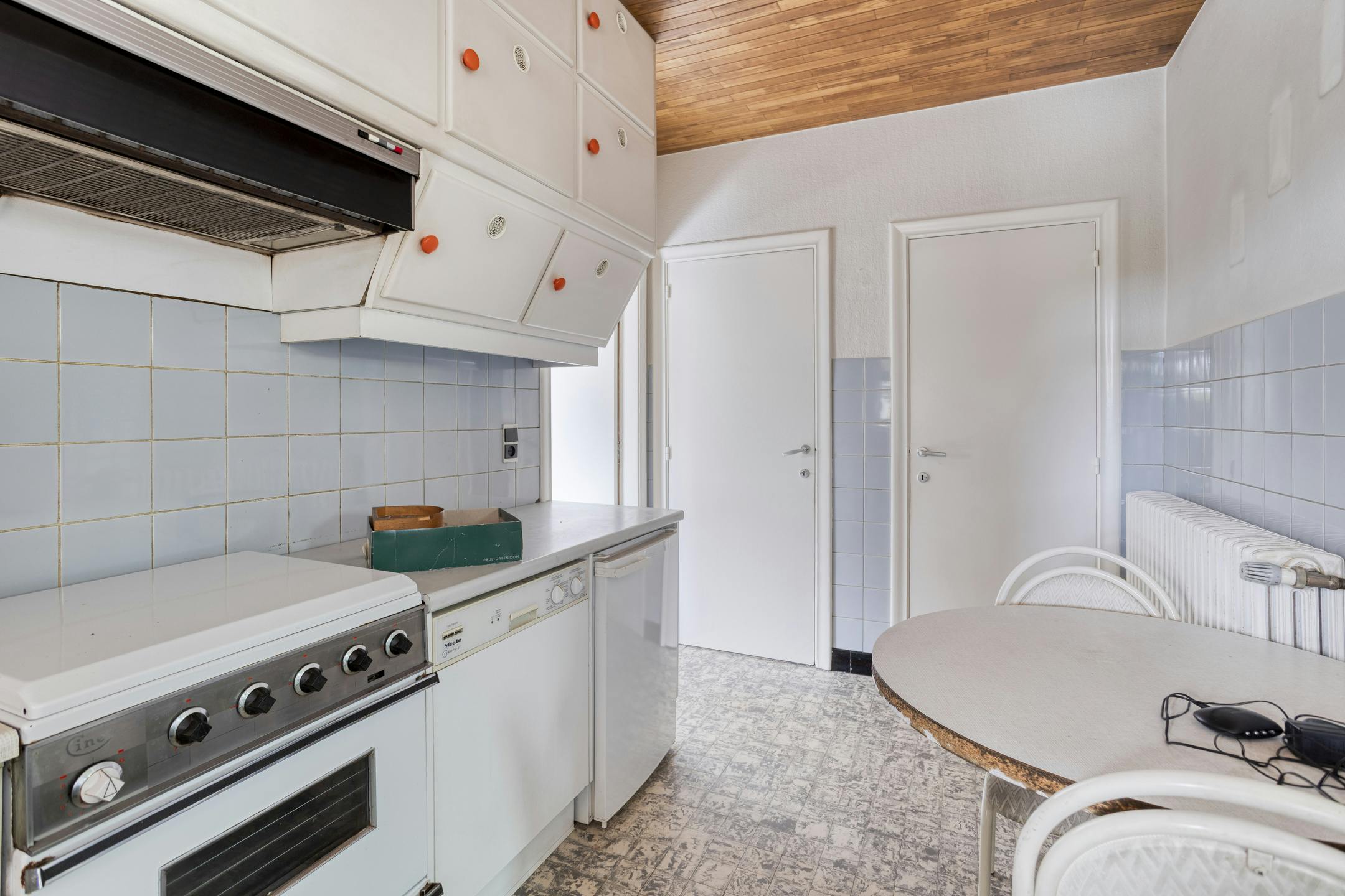 Te renoveren woning te koop net buiten het centrum van Retie foto 7
