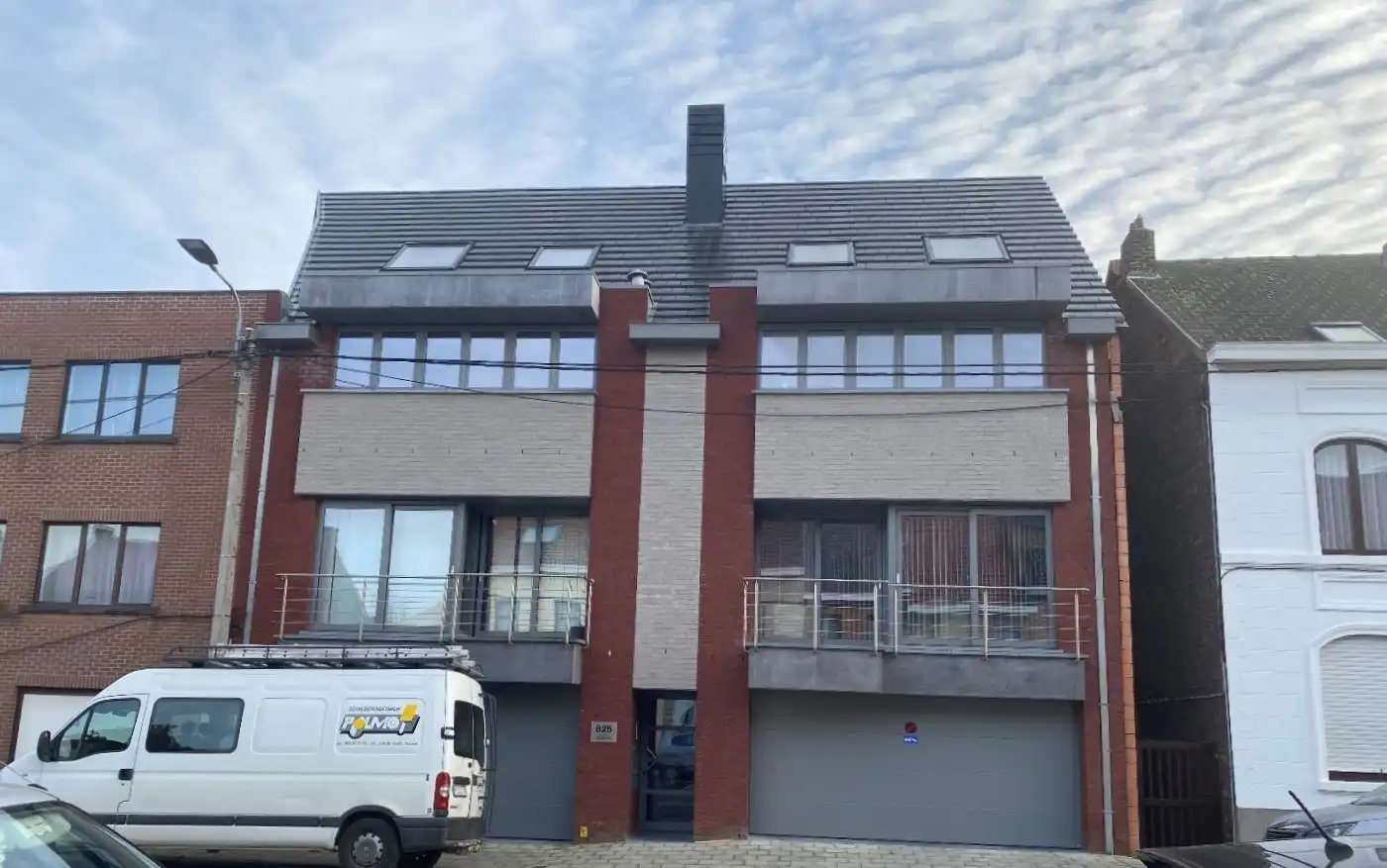 Ruim appartement met twee slaapkamers foto {{pictureIndex}}