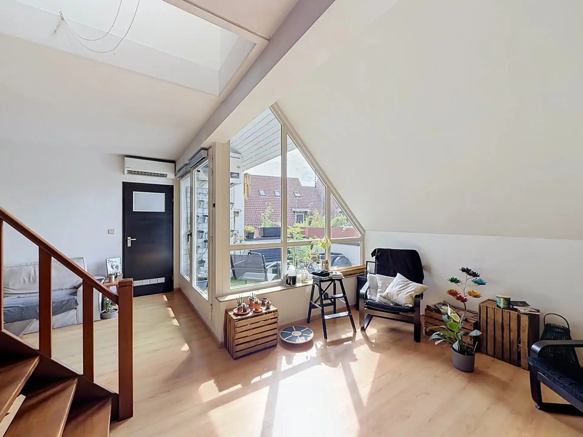 Gezellig en ruim duplex appartement in hartje Lommel met staanplaats. foto 6