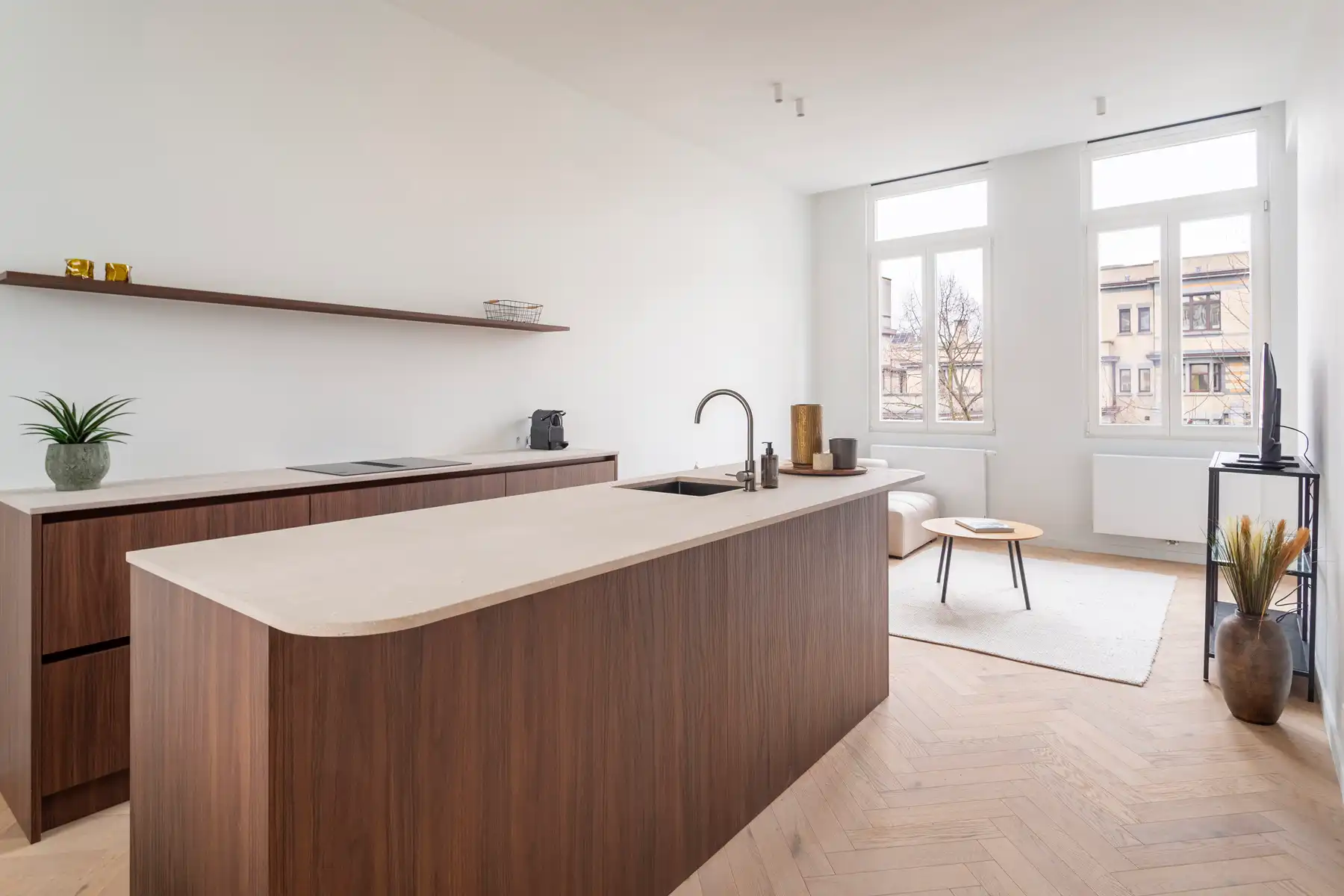 Hoogwaardig gerenoveerd appartement met terras op toplocatie foto 11