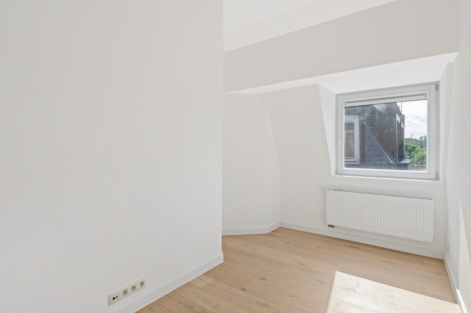 Prachtig gerenoveerd appartement met 2 slaapkamers in rustige straat te koop te Antwerpen foto 11