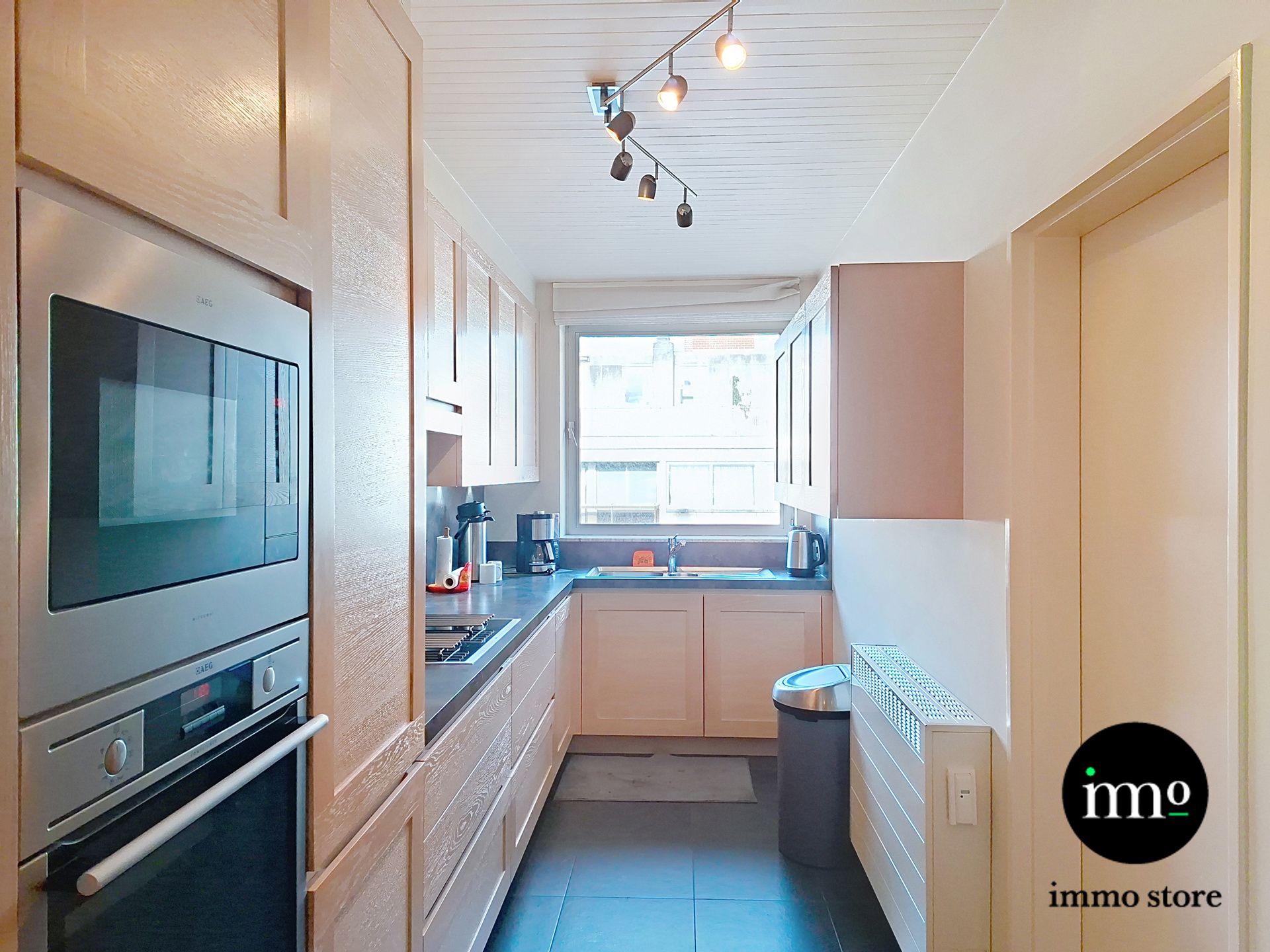 2-slaapkamerappartement met 2 terrassen en 2 parkings foto 10