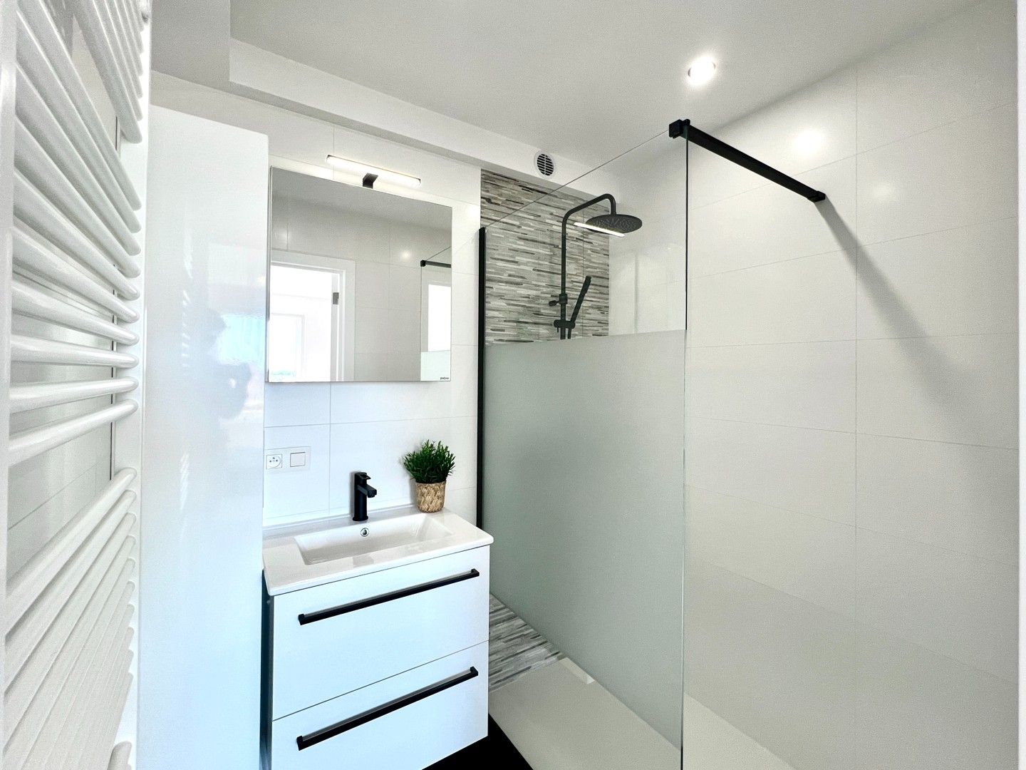 Zonnig appartement met zuidgericht terras! foto 14