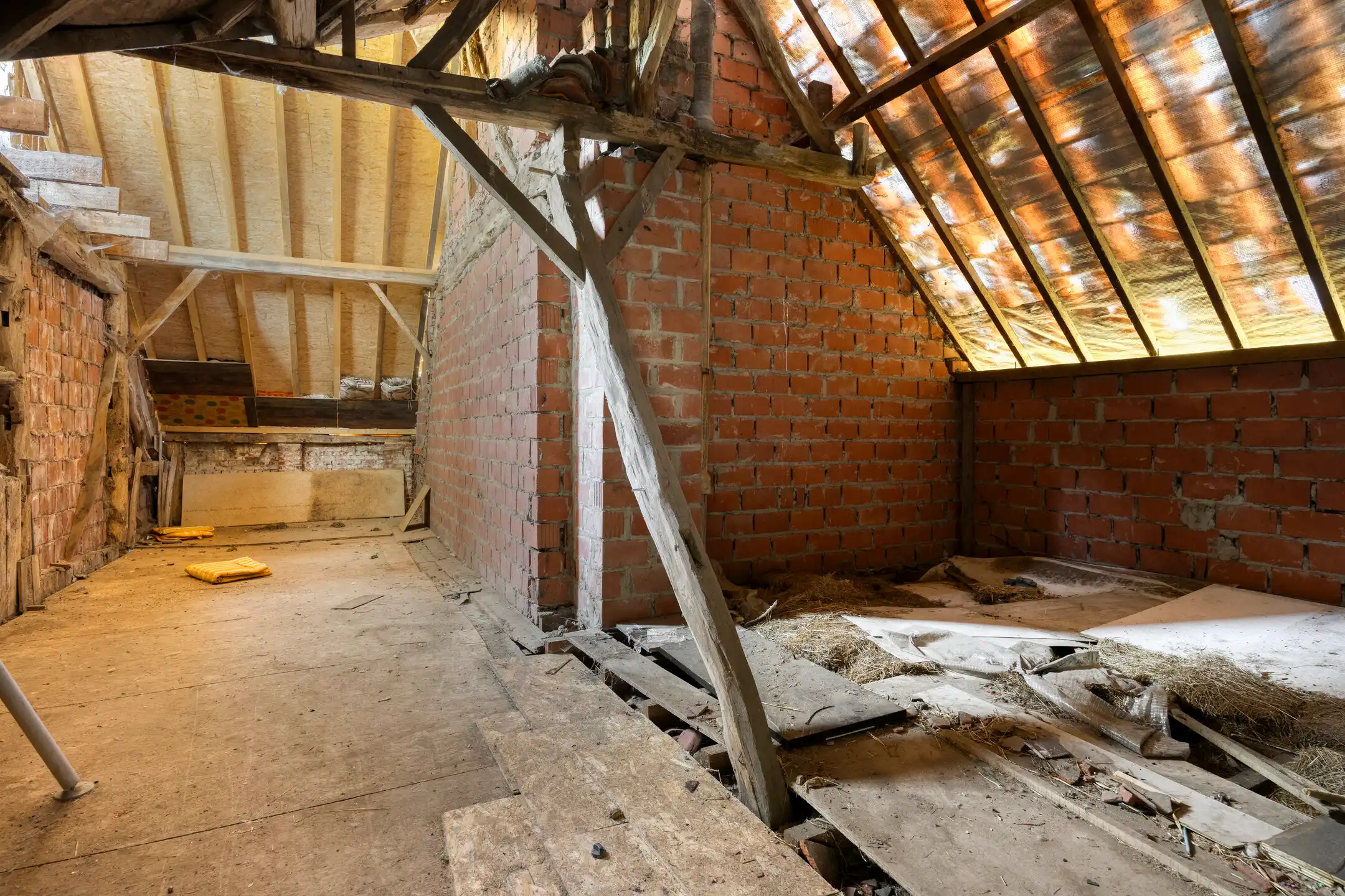 Deels gerenoveerde woning met prachtig verzicht op 14 are foto 16