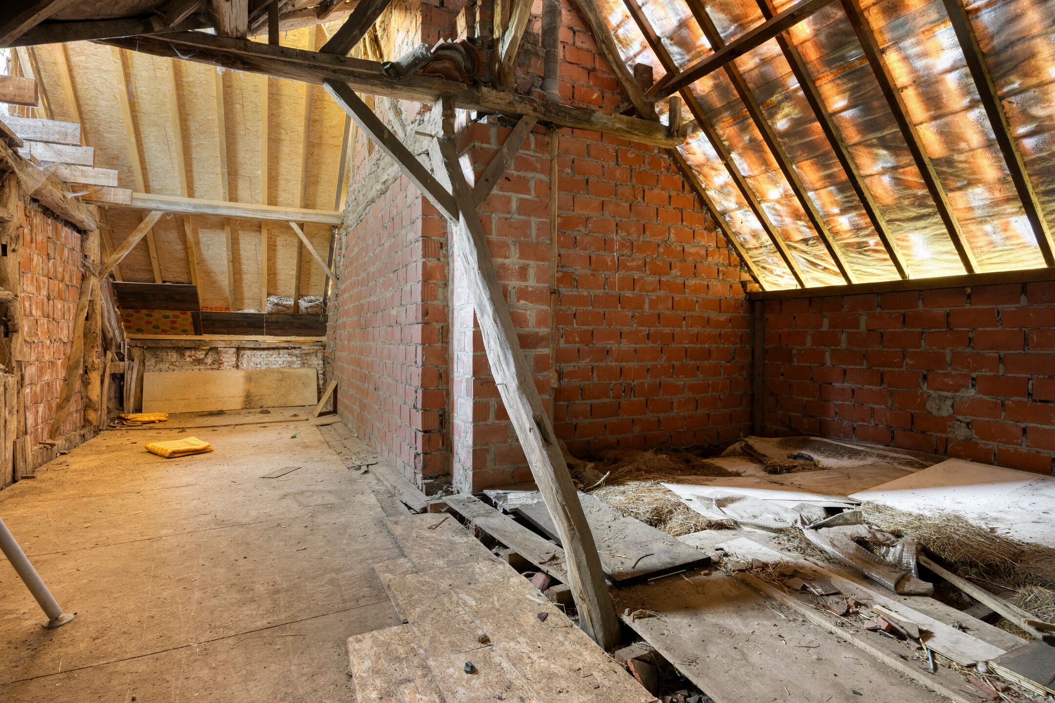 Deels gerenoveerde woning met prachtig verzicht op 14 are foto 16