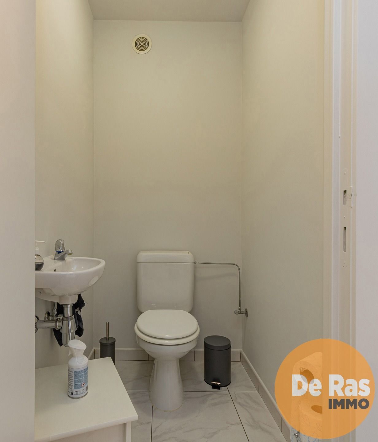 Schitterend dakappartement met terras en staanplaats foto 9