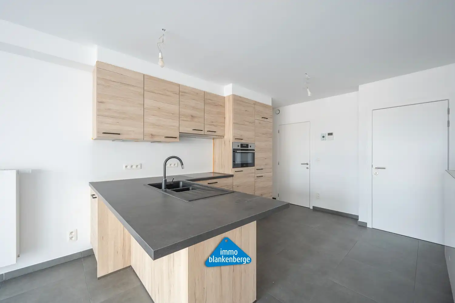 Studio in nieuwbouwresidentie nabij Zeedijk foto 3