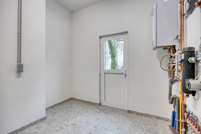 Herenhuis, 305 m2 bewoonb, met tuin en 50 meter van de schelde! foto 18