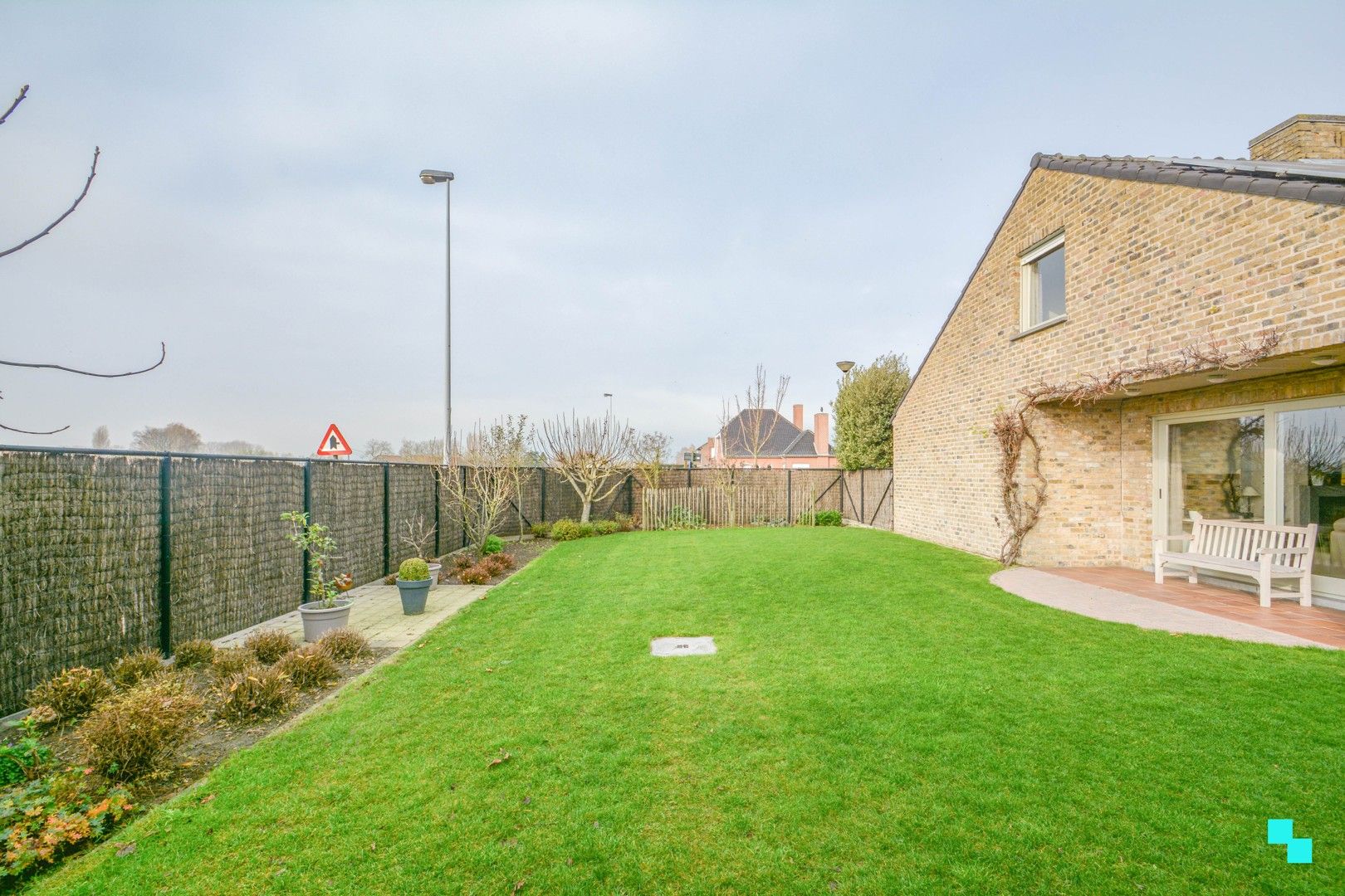 Instapklare, ruime villa in Oostrozebeke foto 30