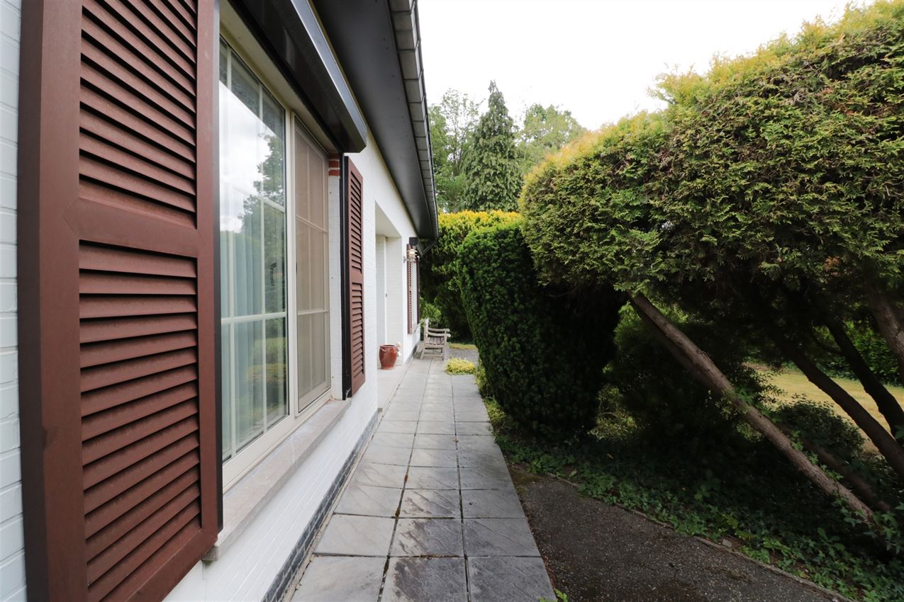 Gelijkvloers, 3 slpk., uitnodigende parktuin (11a56ca) foto 46